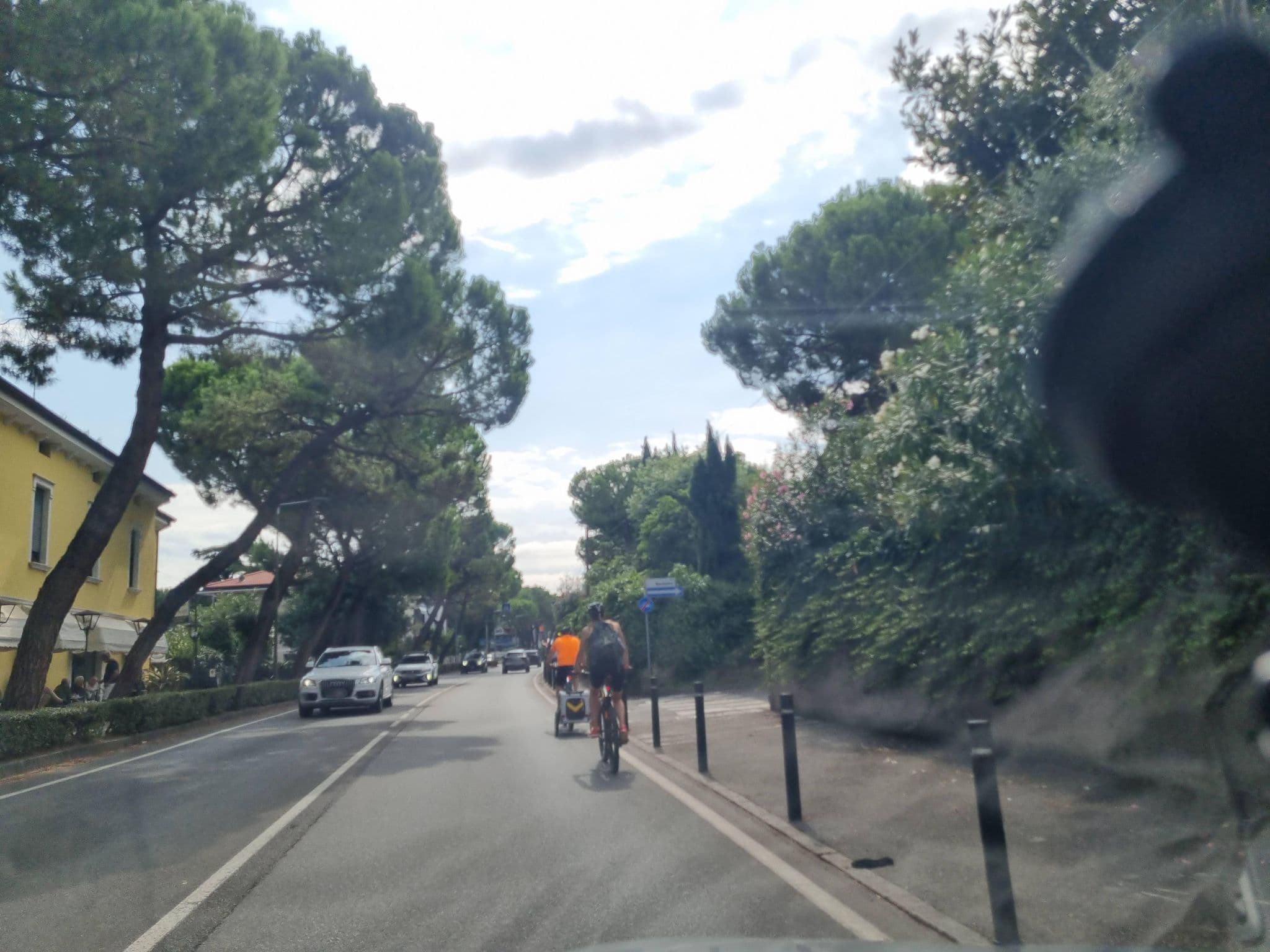 Street view near CASA GIULIETTA Suites Desenzano, Desenzano del Garda — © dsmm (CC BY-SA · Mapillary)