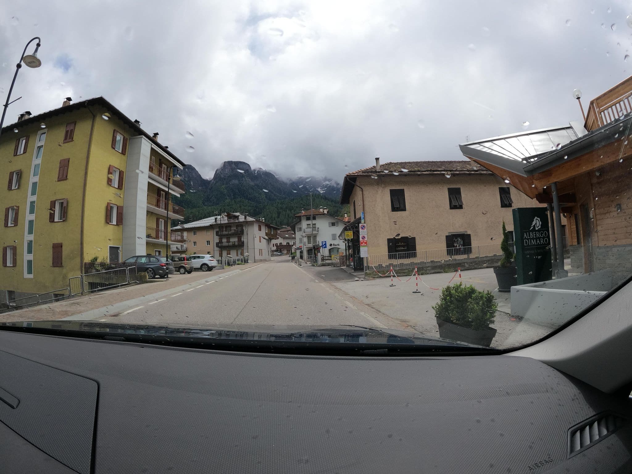 Street view near Albergo Dimaro Welness & Family Hotel, Dimaro — © borovac (CC BY-SA · Mapillary)