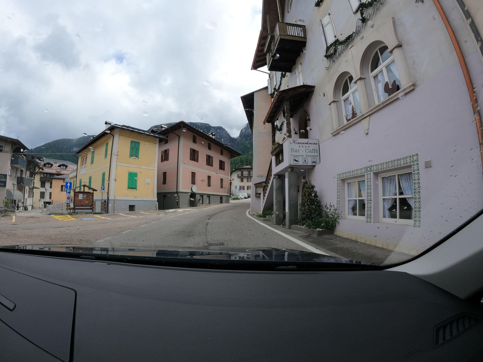 Street view near Kaiserkrone Chalet & Spa, Dimaro — © borovac (CC BY-SA · Mapillary)