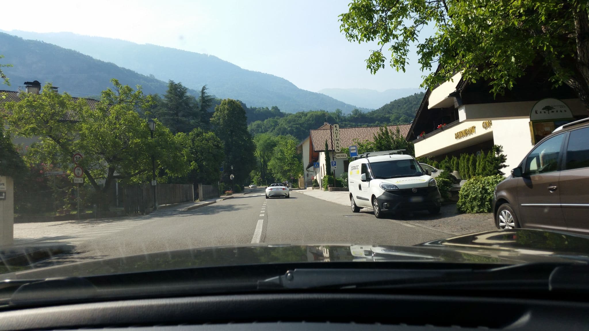 Street view near BIO Hotel Kaufmann & Residence Regenbogen, Ora — © joachim_mueller (CC BY-SA · Mapillary)