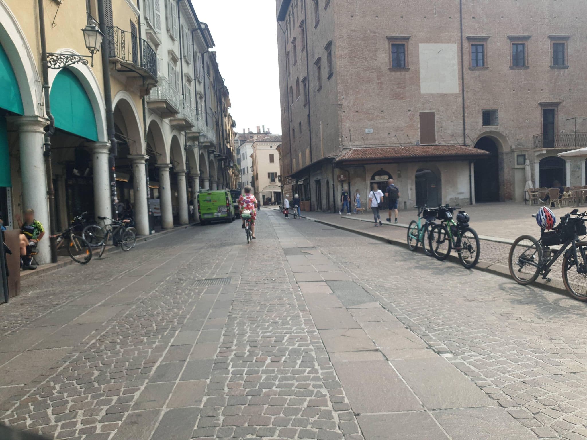 Street view near Scaravelli:Residenza, Mantua — © voschix (CC BY-SA · Mapillary)