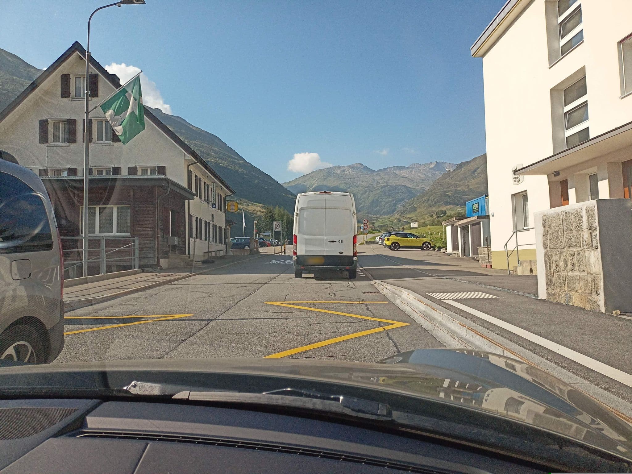 Street view near Garni Alpenhof, Andermatt — © xdTAGCLAN (CC BY-SA · Mapillary)