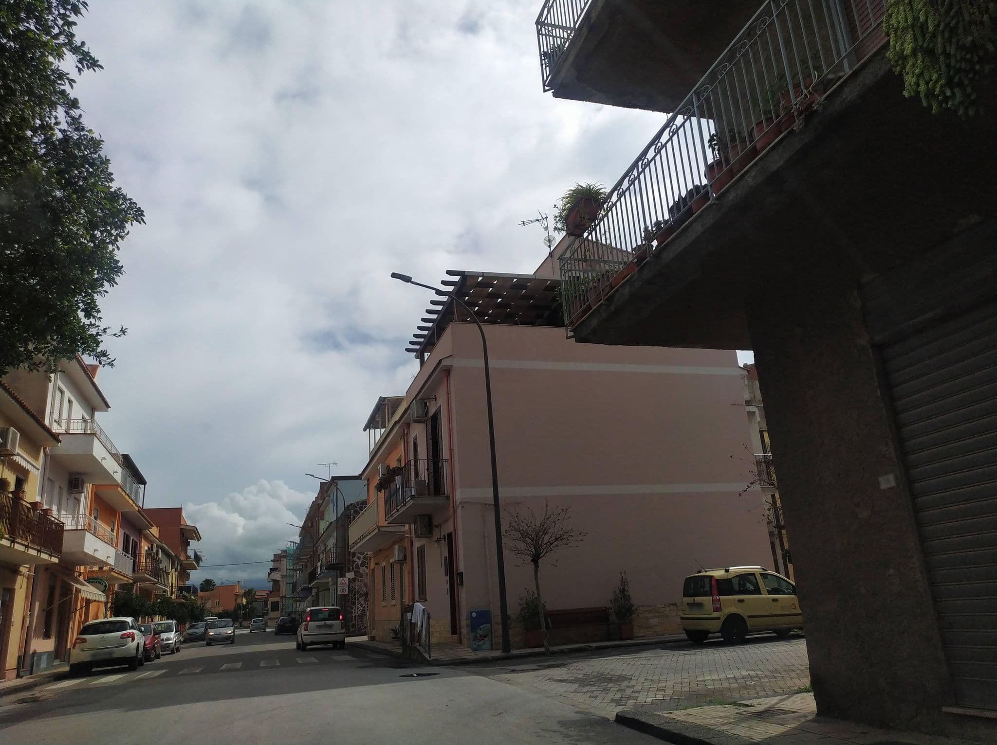 Street view near Casa Levante, Oliveri — © mcosm (CC BY-SA · Mapillary)
