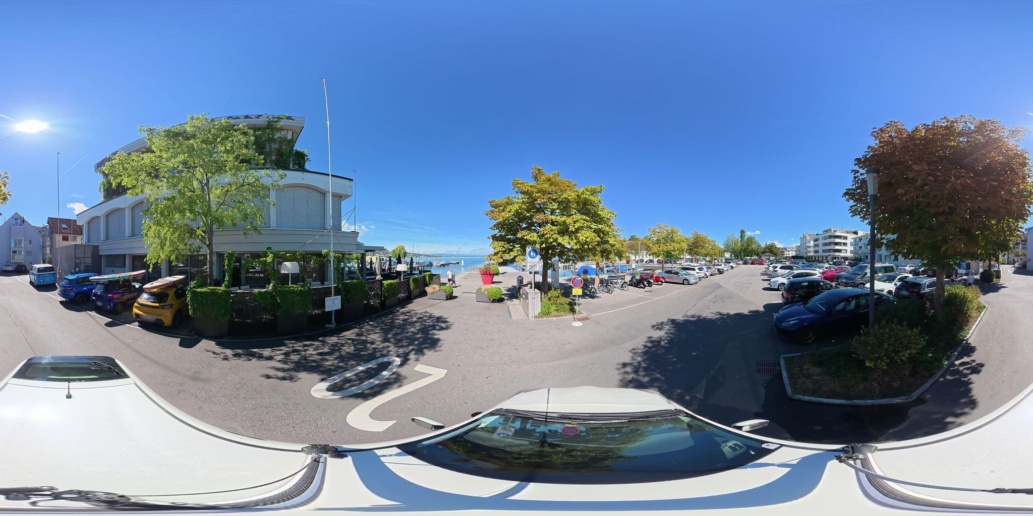 Street view near Marina Lachen, Lachen — © osmplus_org (CC BY-SA · Mapillary)
