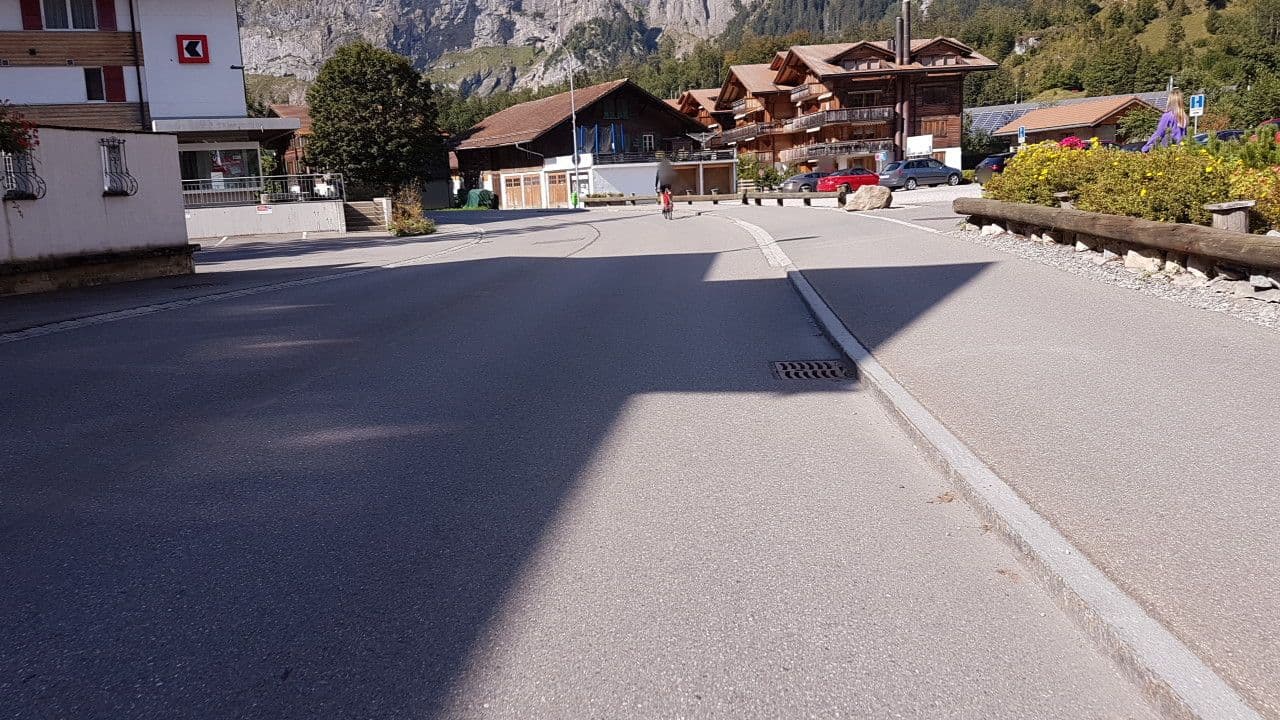 Street view near Adams Alpine Eden, Kandersteg — © trac71 (CC BY-SA · Mapillary)