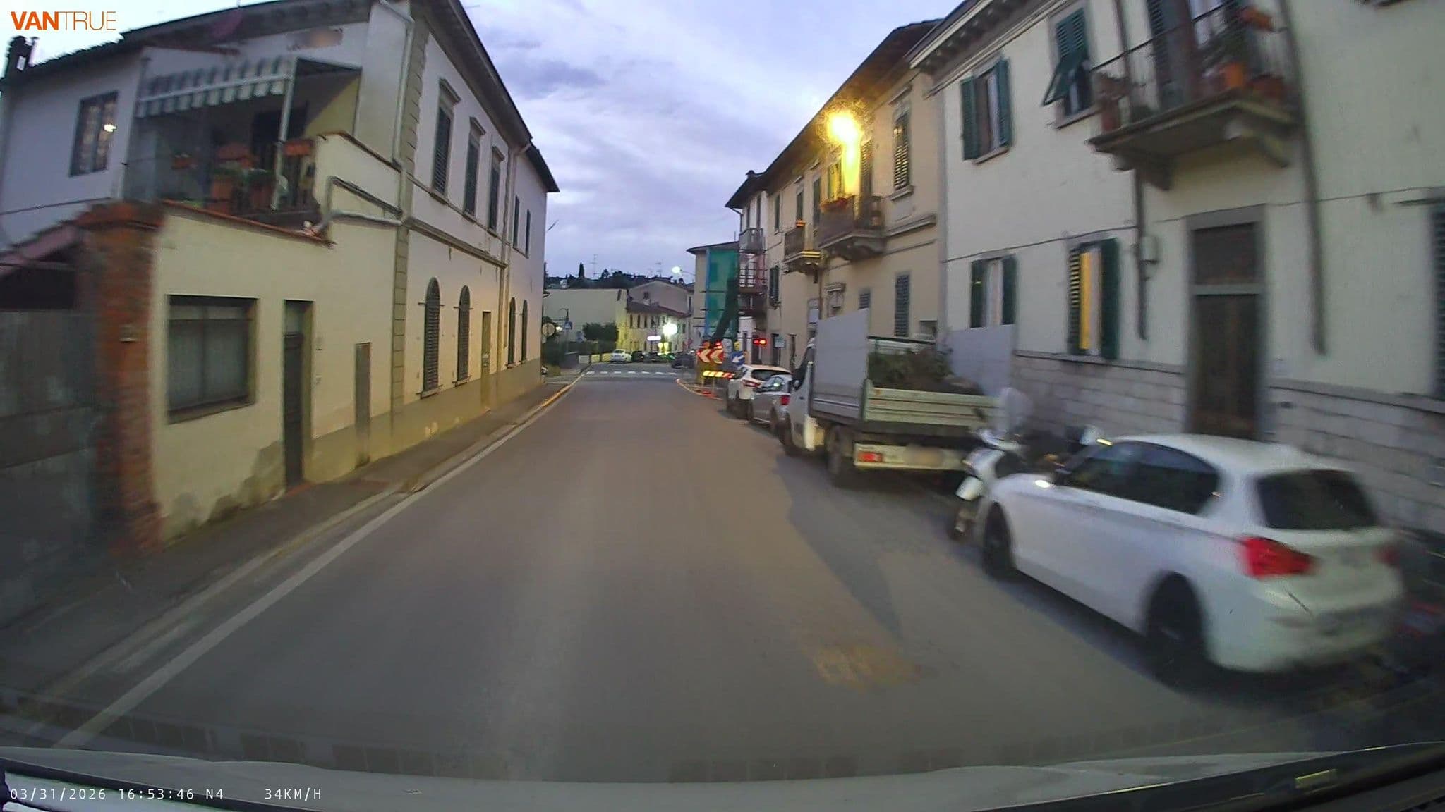 Street view near Albergo Sul Ponte, Tavarnuzze — © lucia_ (CC BY-SA · Mapillary)