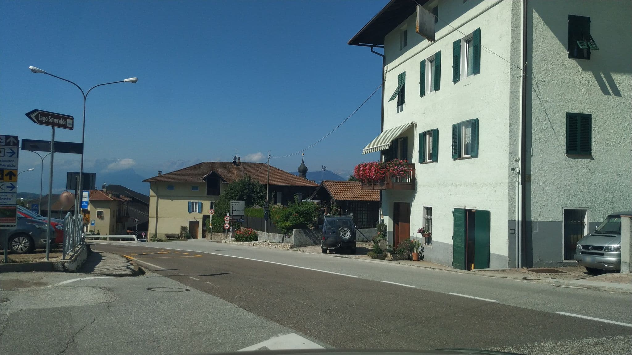 Street view near Ristorante&Birreria Bar Al Canyon (ex Pub America), Fondo — © mikki65 (CC BY-SA · Mapillary)