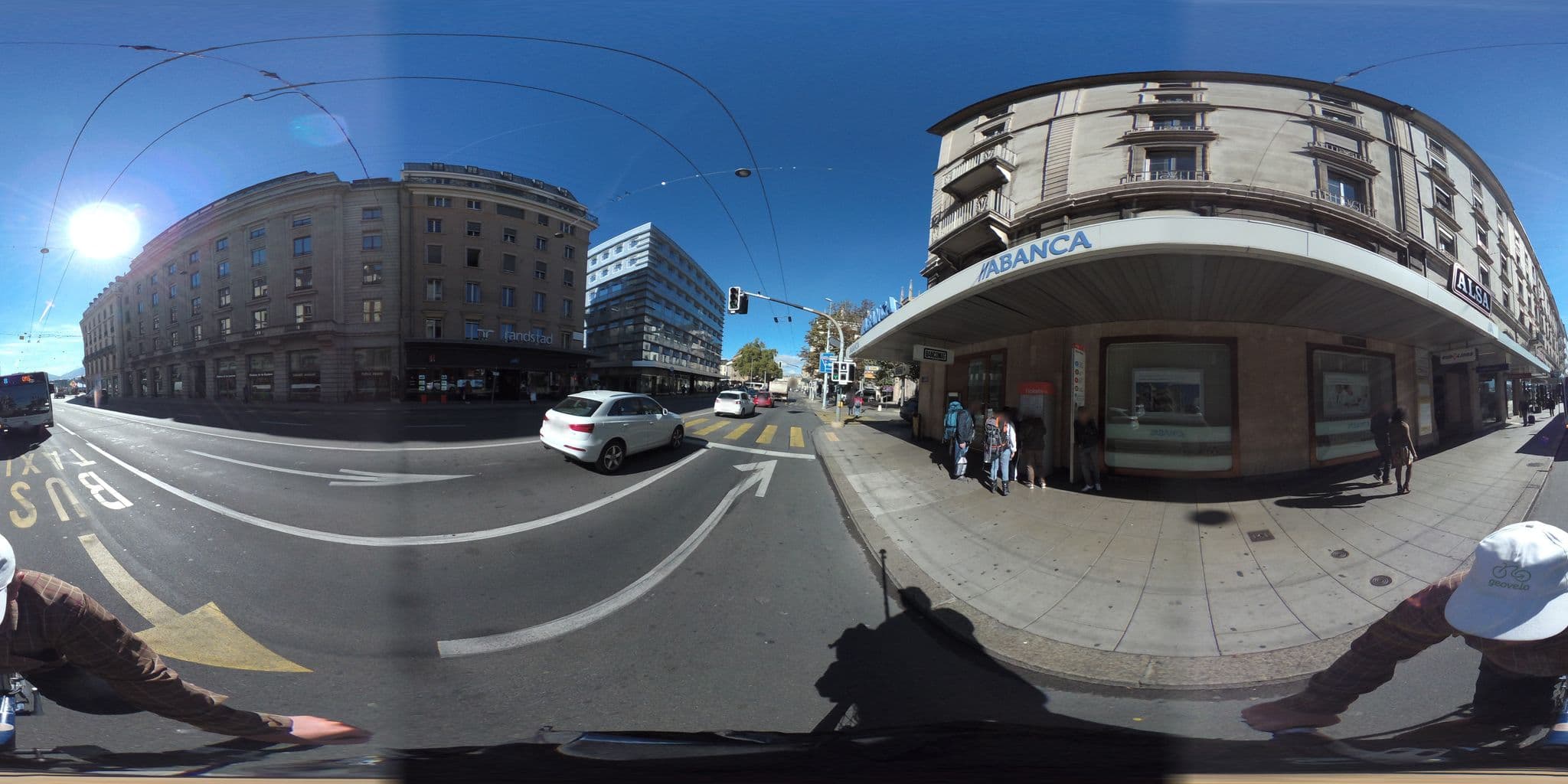 Street view near Hôtel Bristol, Geneva — © geovelo (CC BY-SA · Mapillary)