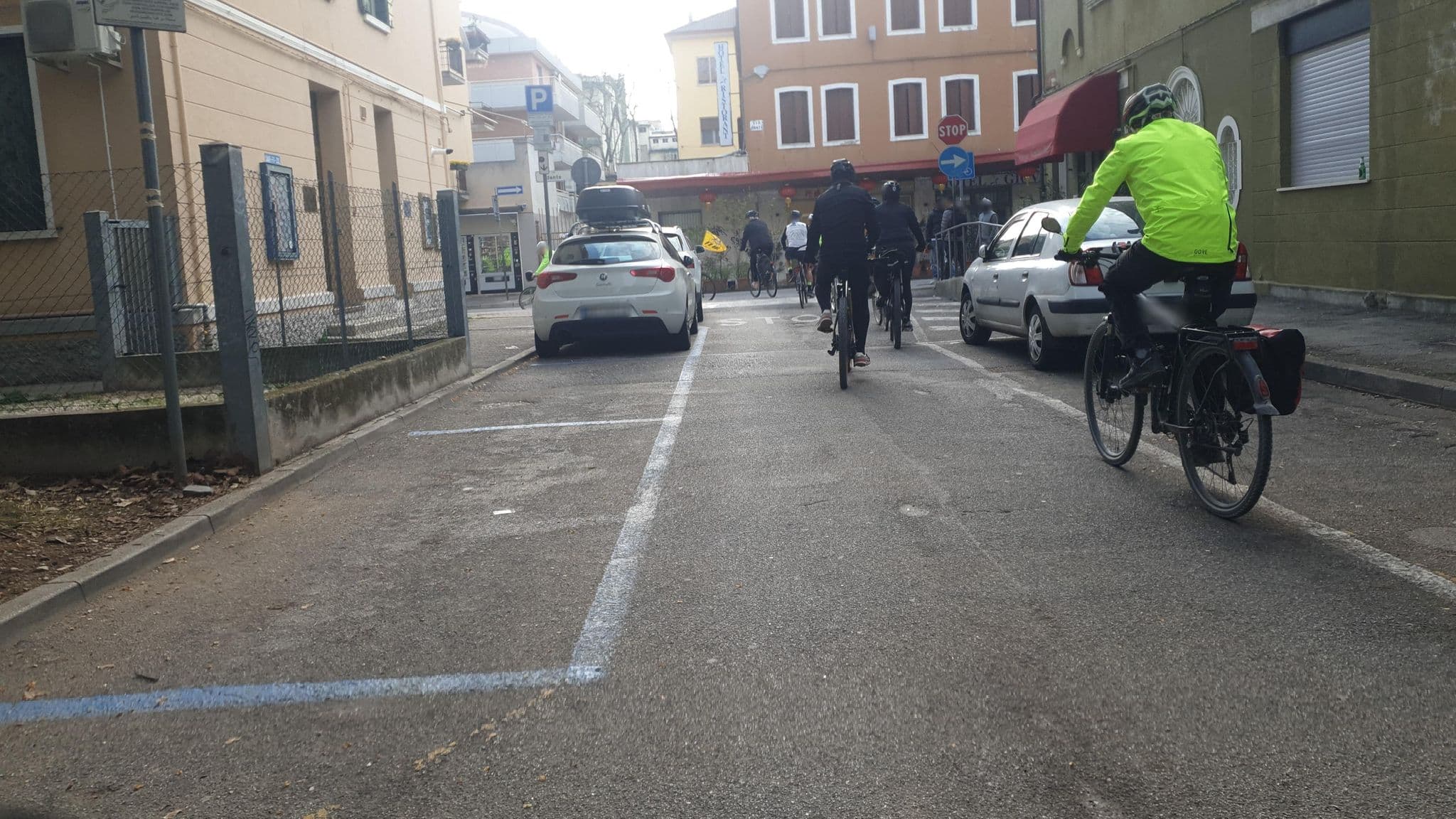 Street view near Dream Hub Hotel, Mestre — © voschix (CC BY-SA · Mapillary)