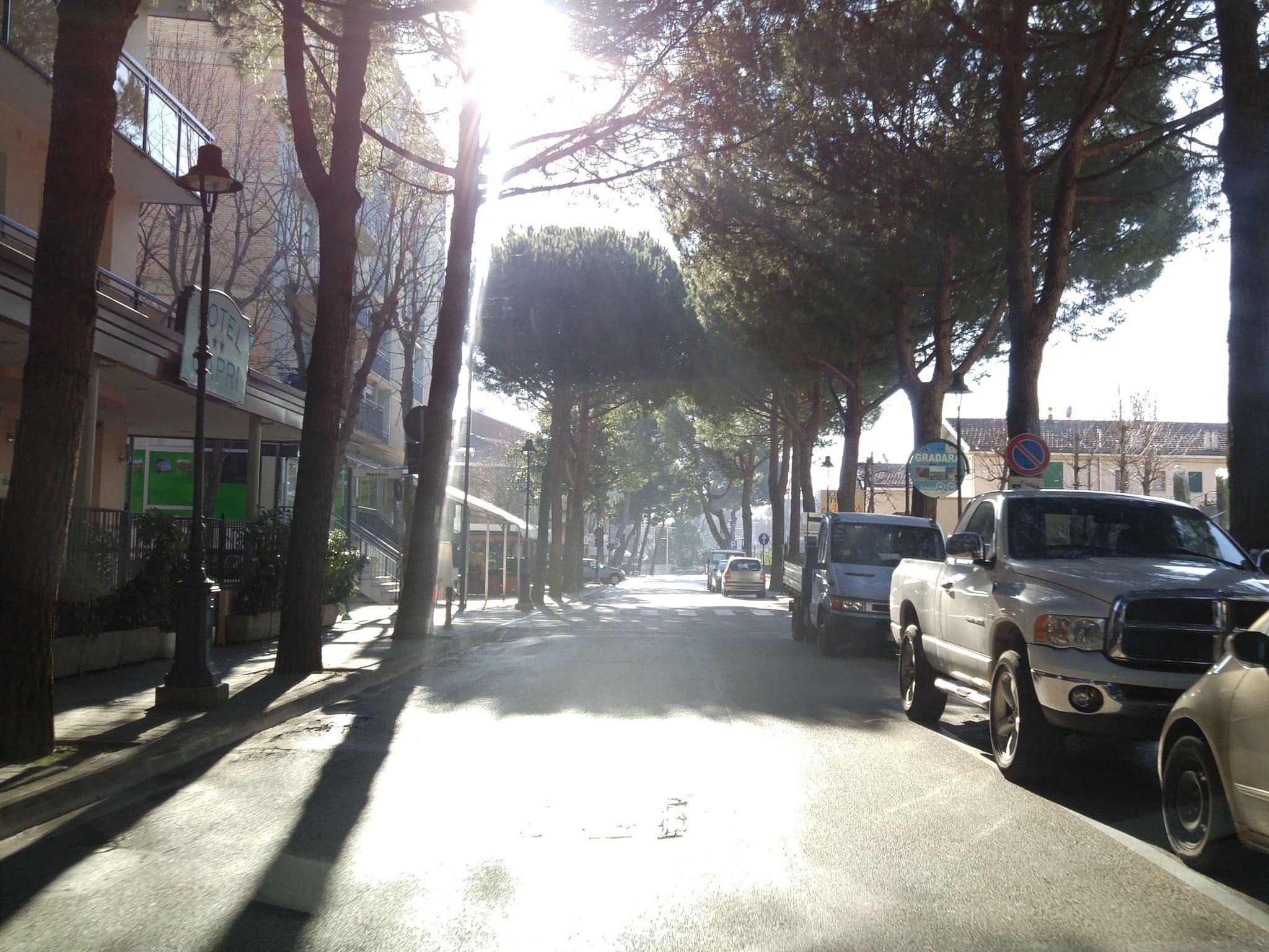 Street view near Hotel Vienna Gabicce Mare, Gabicce Mare — © sorcrosc (CC BY-SA · Mapillary)