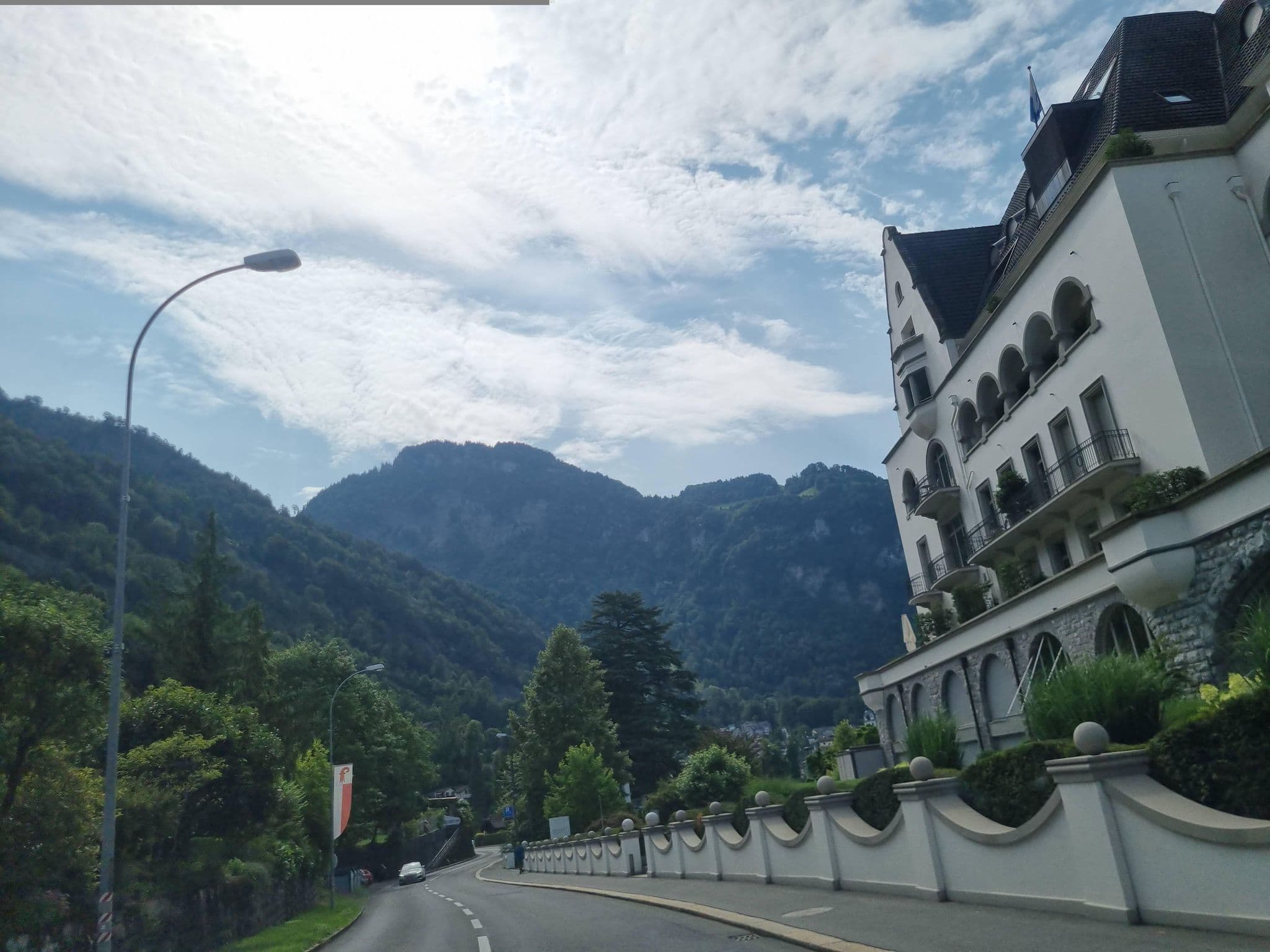 Street view near Park Hotel Vitznau, Vitznau — © Yha1 (CC BY-SA · Mapillary)