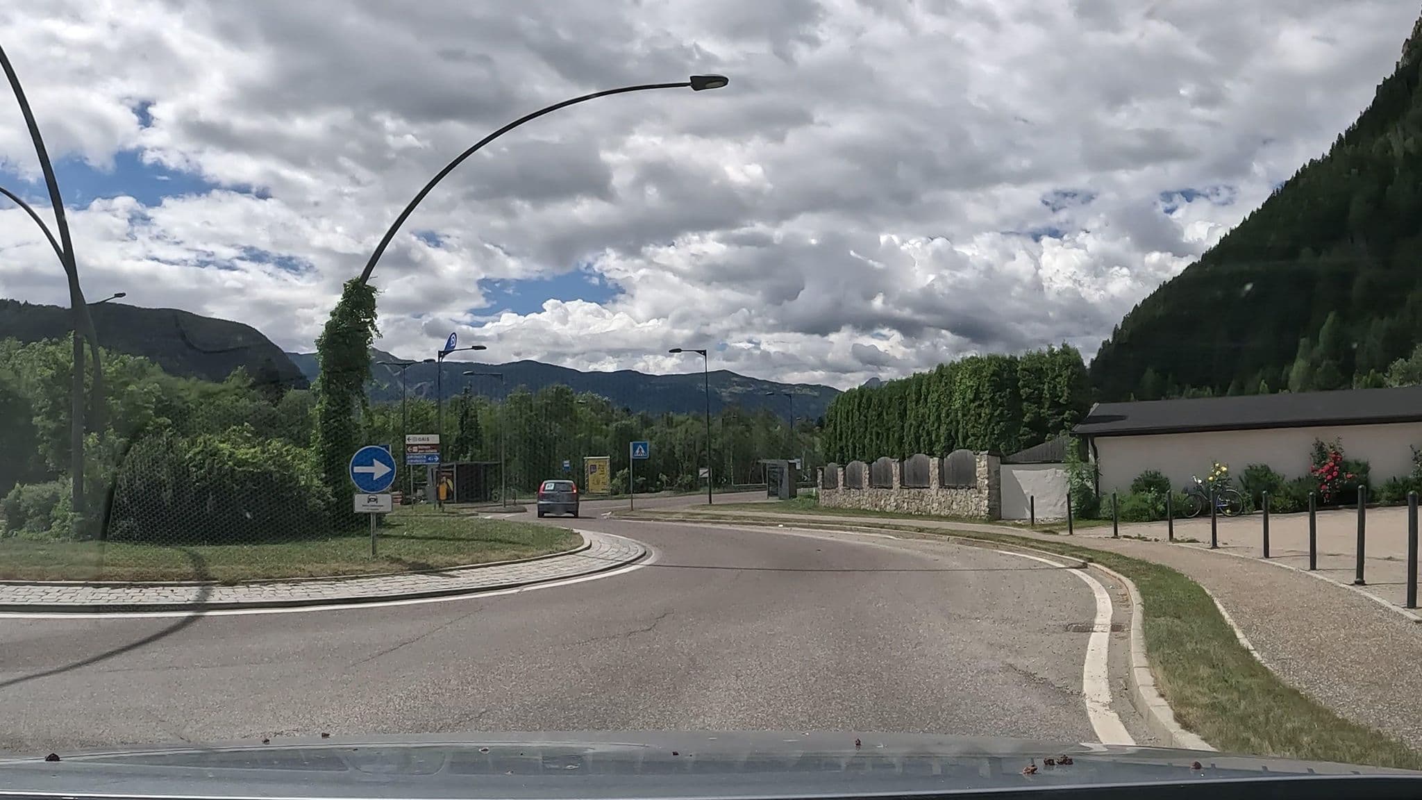 Street view near Albergo Zur Sonne, Gais — © stefanro74 (CC BY-SA · Mapillary)
