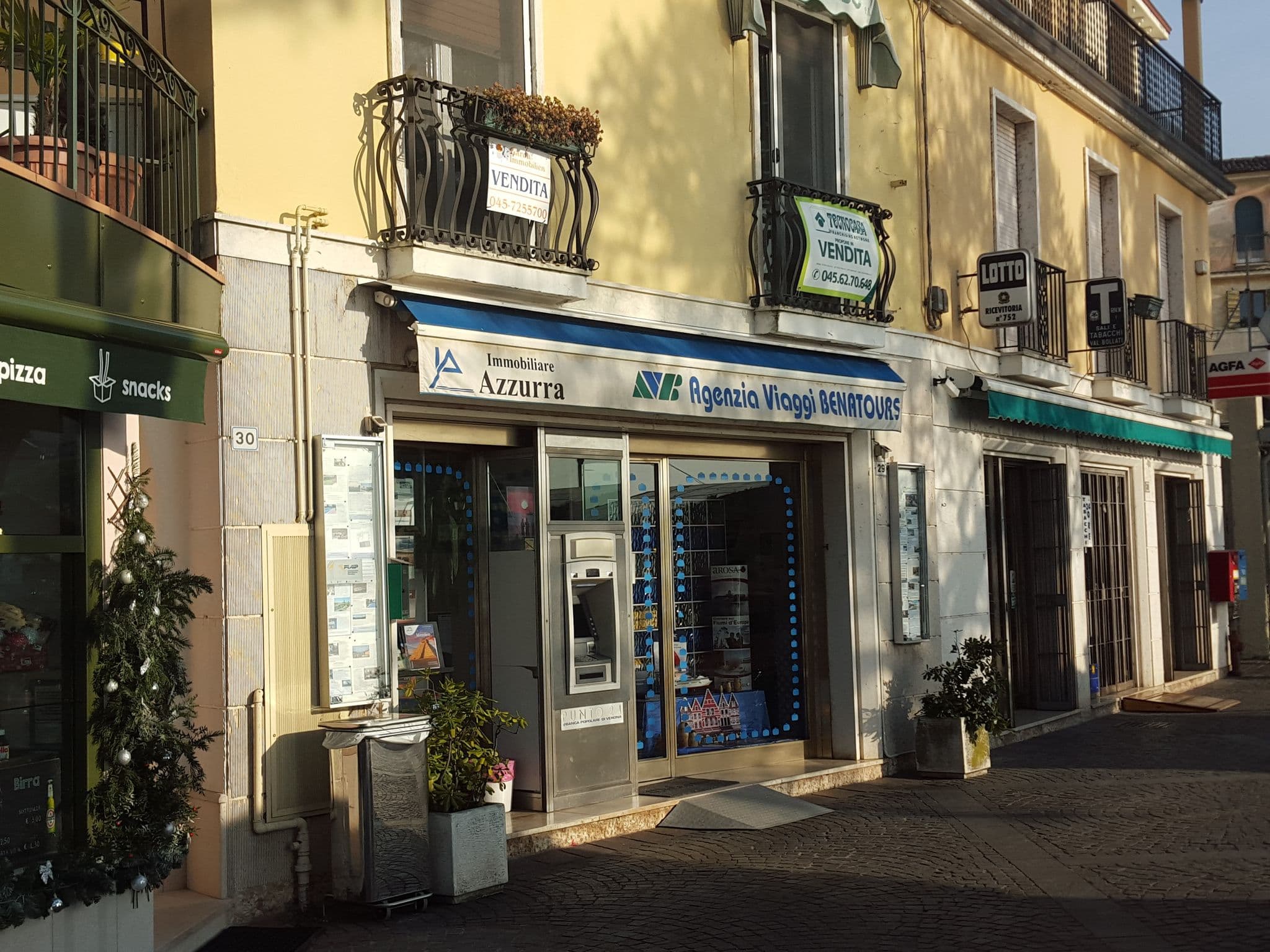 Street view near Hotel Ristorante Giardinetto, Garda — © lucamenini (CC BY-SA · Mapillary)