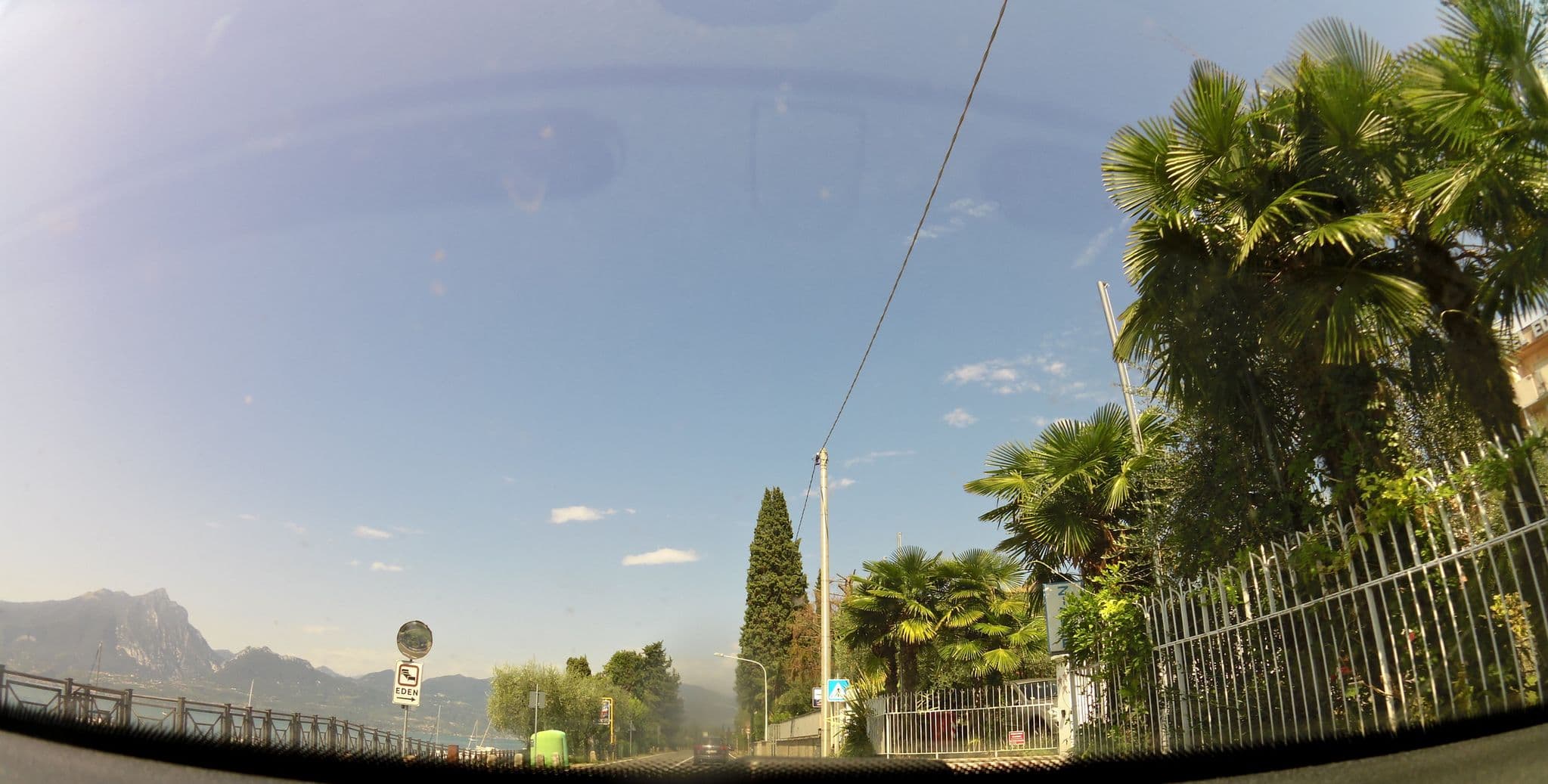 Street view near Hotel Eden, Torri del Benaco — © risoon (CC BY-SA · Mapillary)