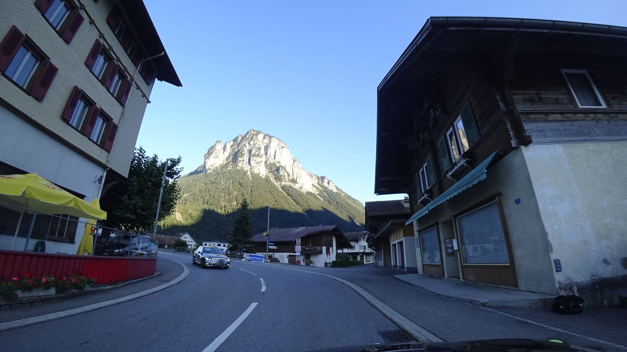 Street view near Hotel Restaurant Alpenrose, Meiringen — © kino (CC BY-SA · Mapillary)