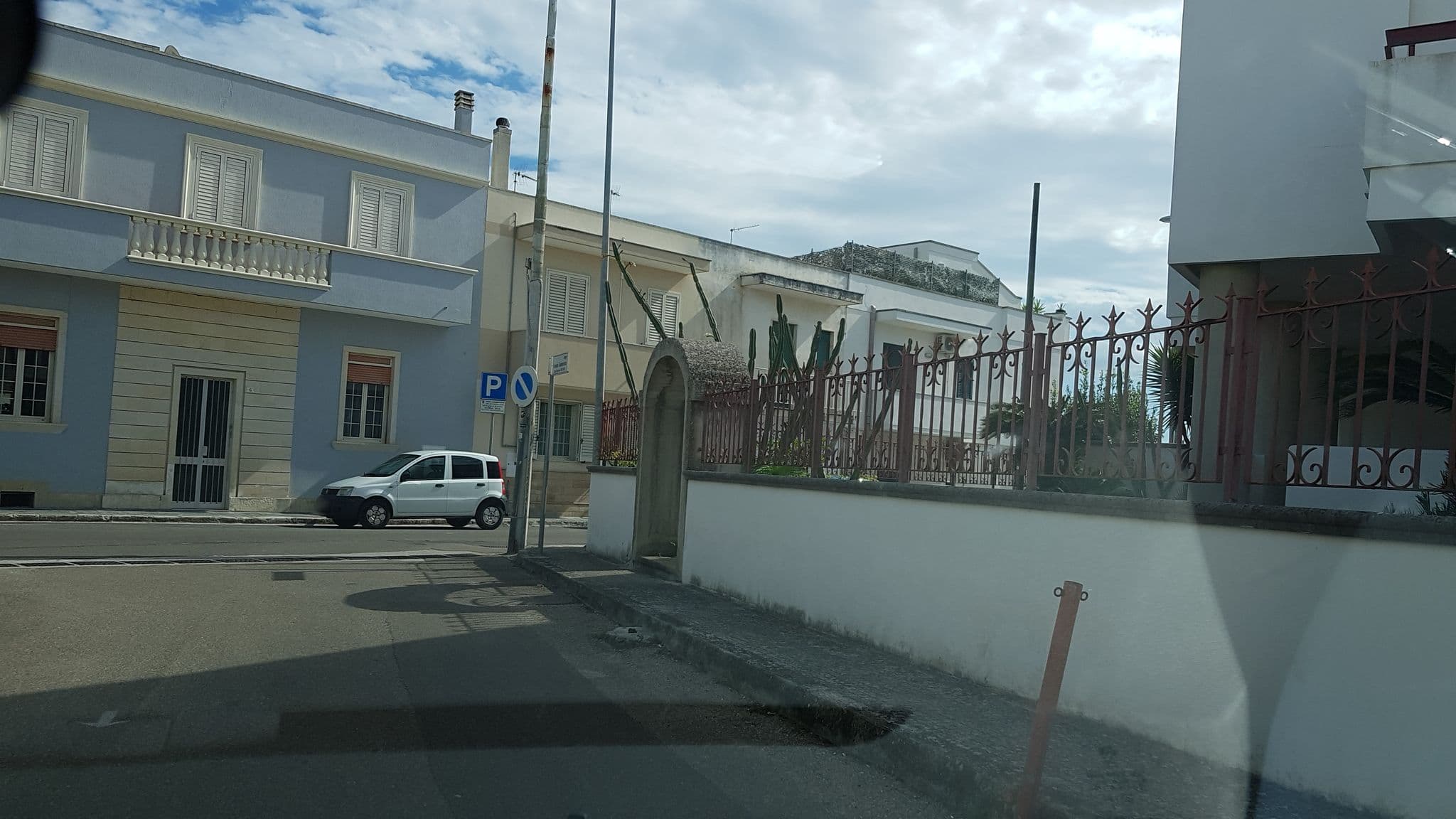 Street view near Hotel Il Gabbiano Otranto, Otranto — © ale_zena_it (CC BY-SA · Mapillary)