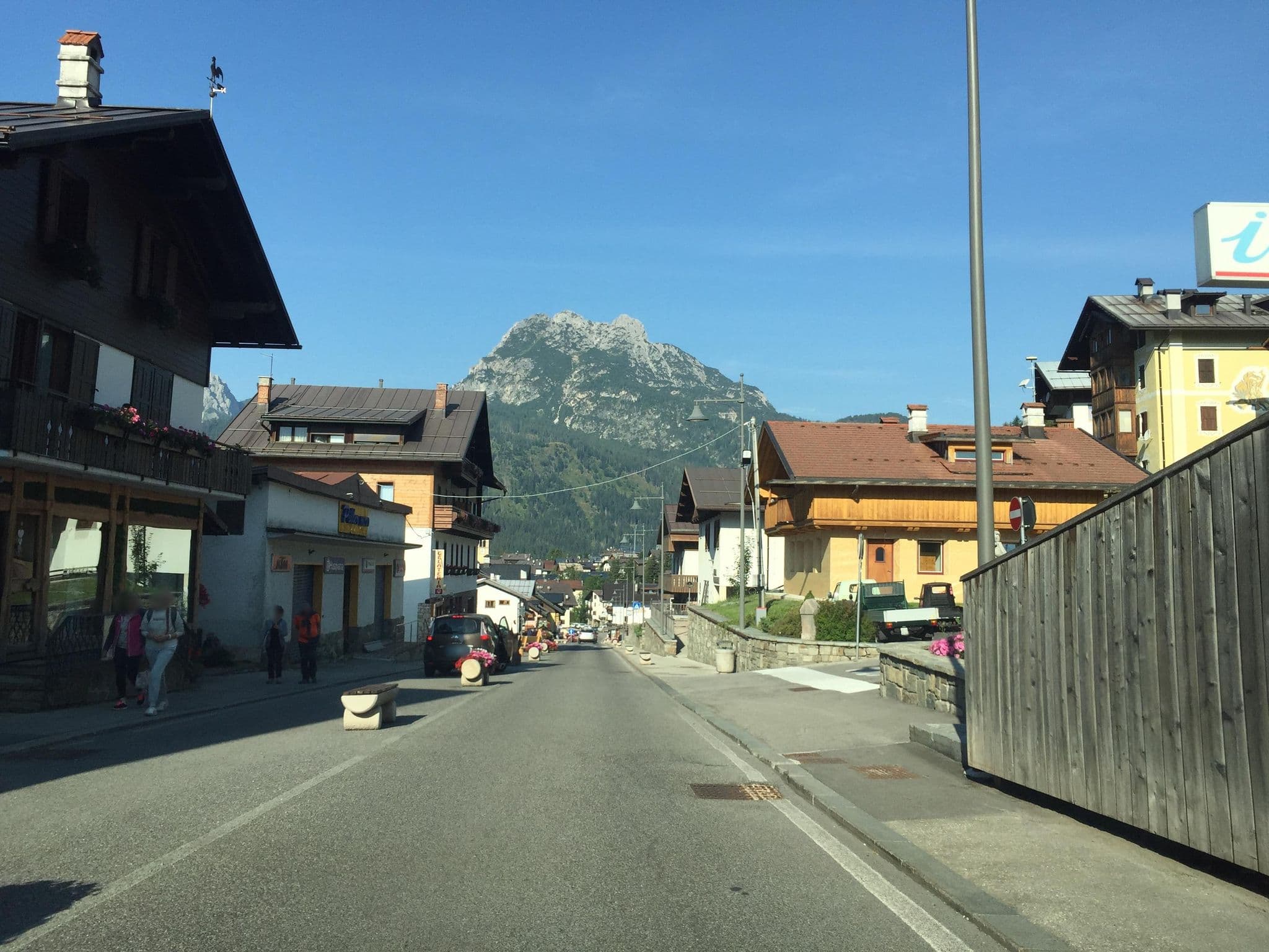 Street view near Bach Boutique Hotel, Sappada — © igorzo (CC BY-SA · Mapillary)