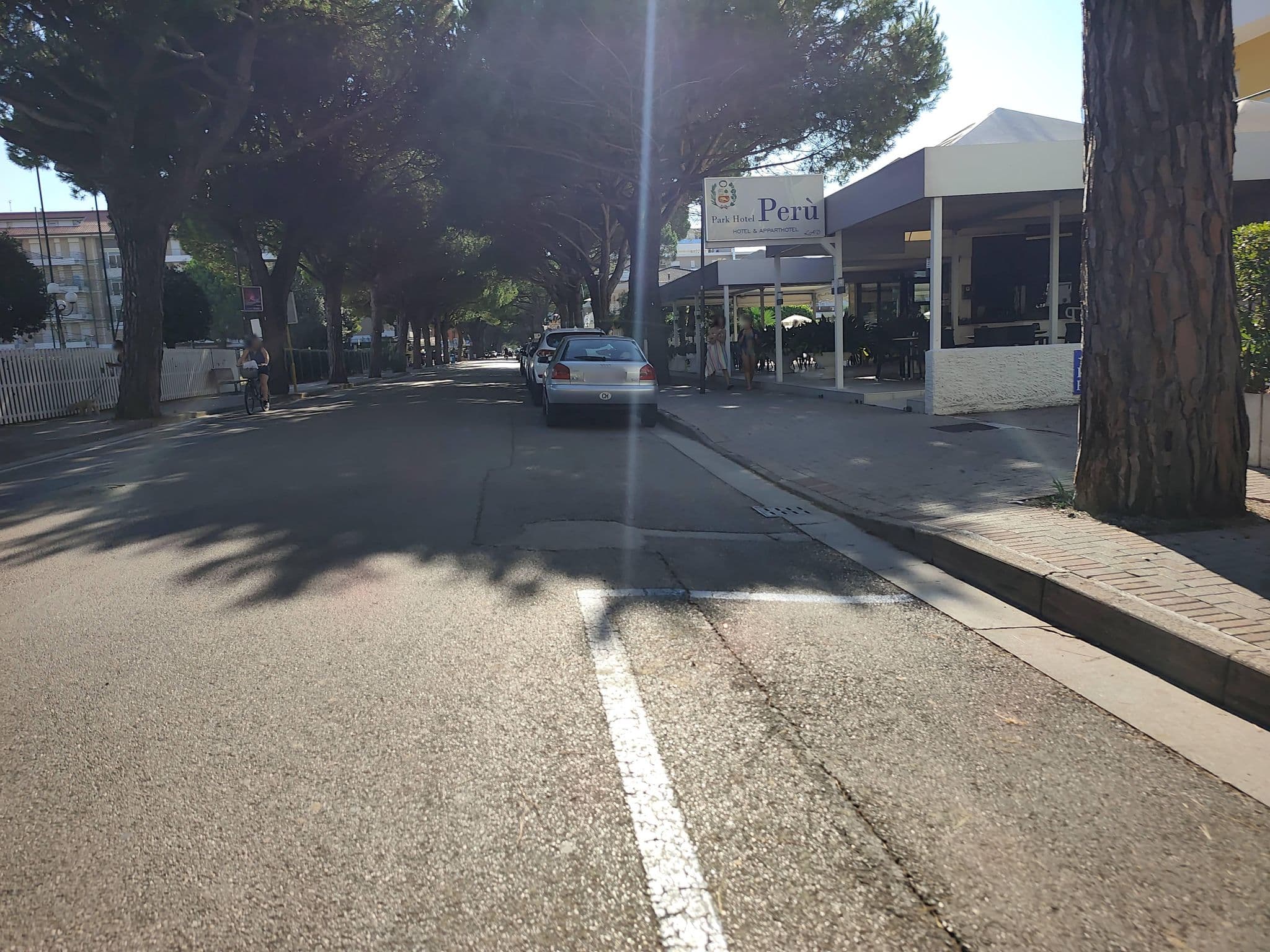 Street view near Park Hotel Perù, Lido di Jesolo — © Duro (CC BY-SA · Mapillary)