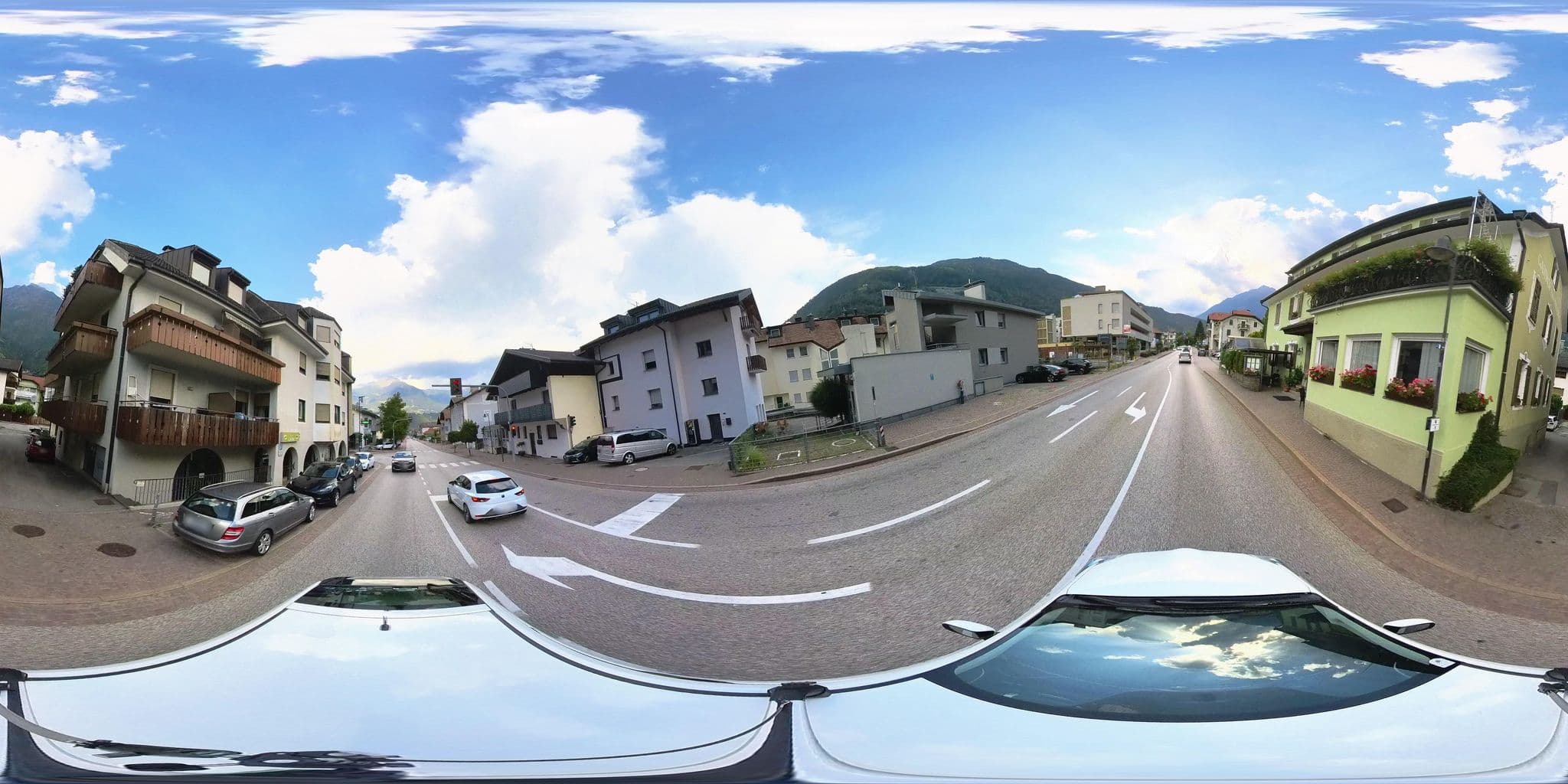 Street view near Albergo Al Cervo, Lagundo