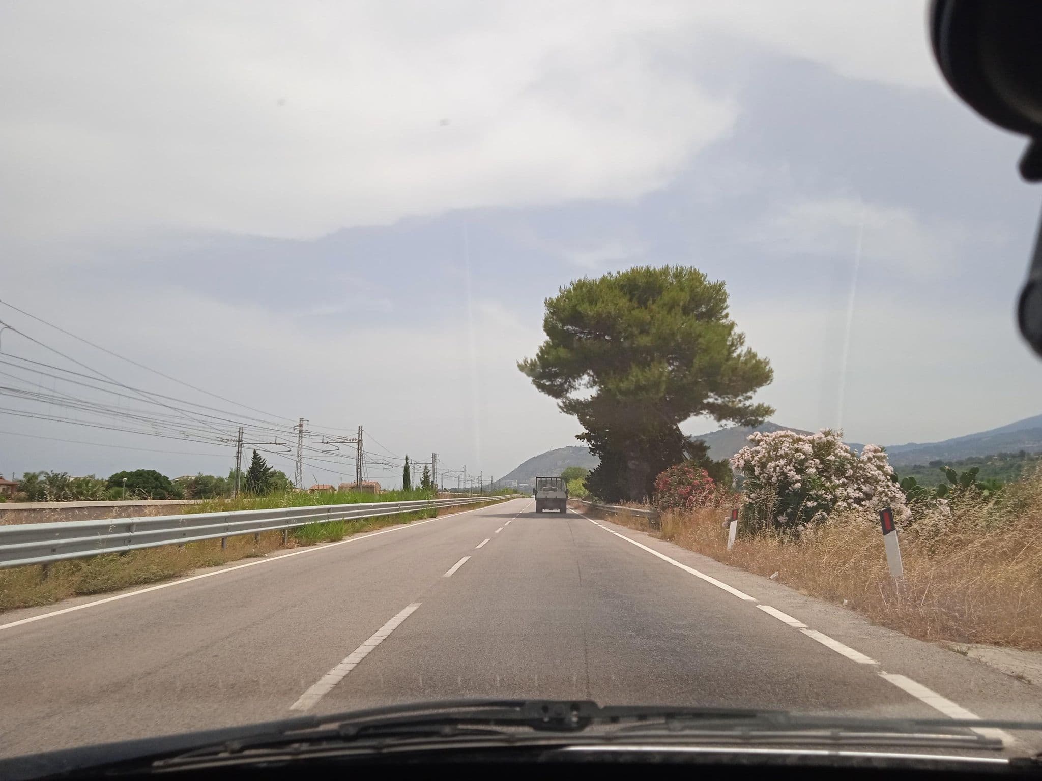 Street view near ville tiffany(residence delle mimose), Campofelice di Roccella — © p8fy9y9fs (CC BY-SA · Mapillary)