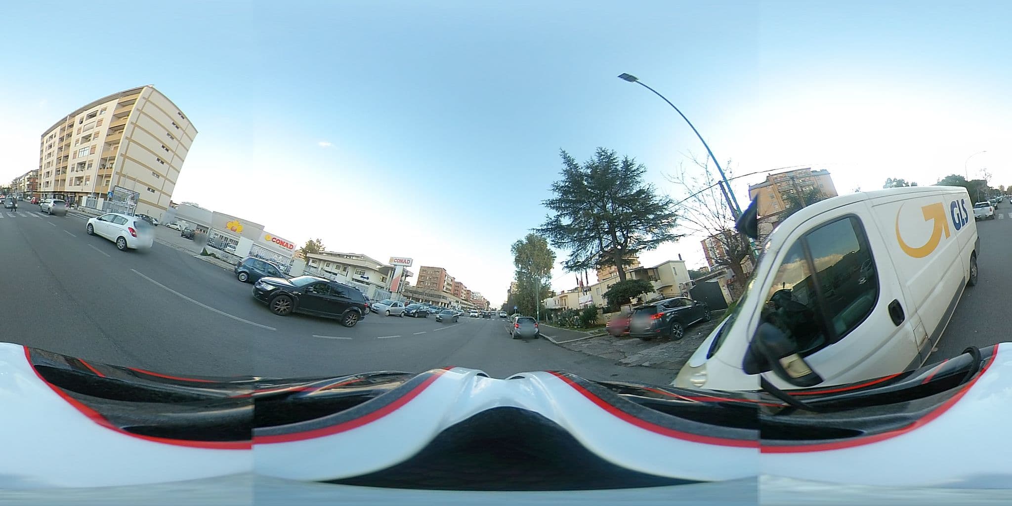 Street view near La Chiocciola Rosa, Latina — © klimakas (CC BY-SA · Mapillary)