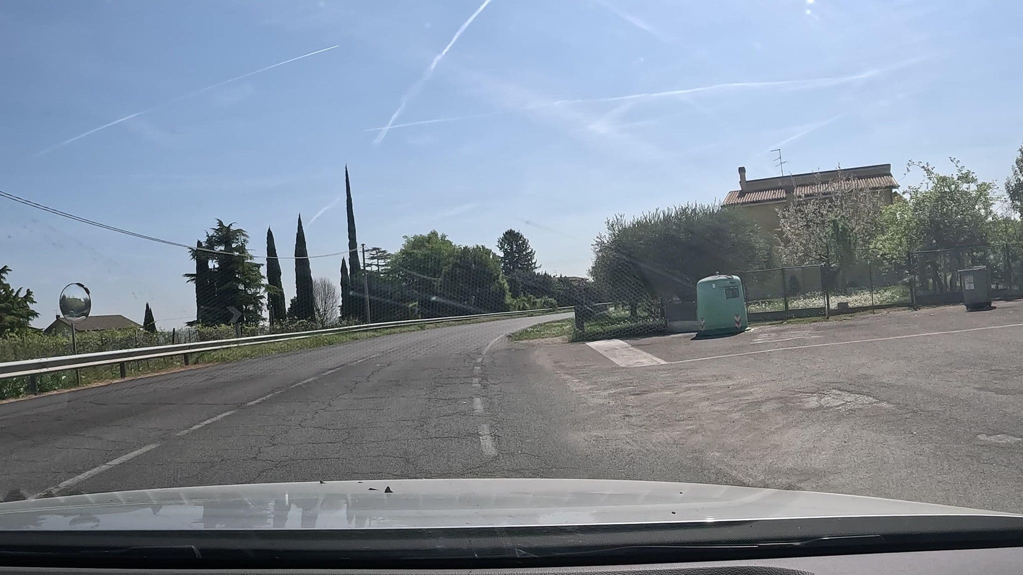 Street view near Le Colline del Garda, Pastrengo — © stefanro74 (CC BY-SA · Mapillary)