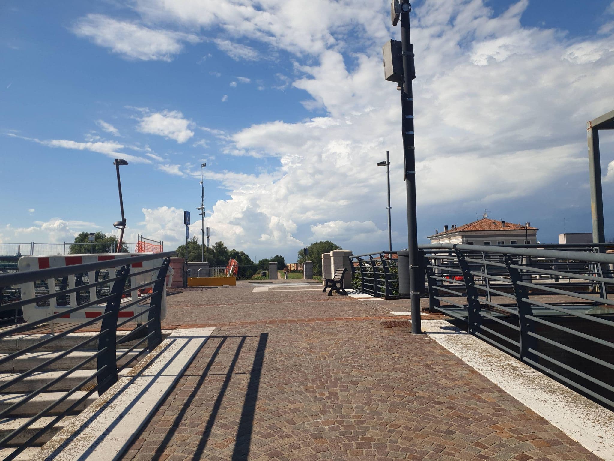 Street view near Bed & Breakfast AL 16, Legnago — © voschix (CC BY-SA · Mapillary)