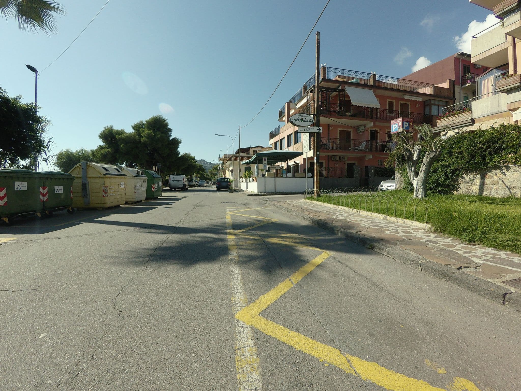 Street view near Hotel Ristorante Calipso, Letojanni — © posiki (CC BY-SA · Mapillary)