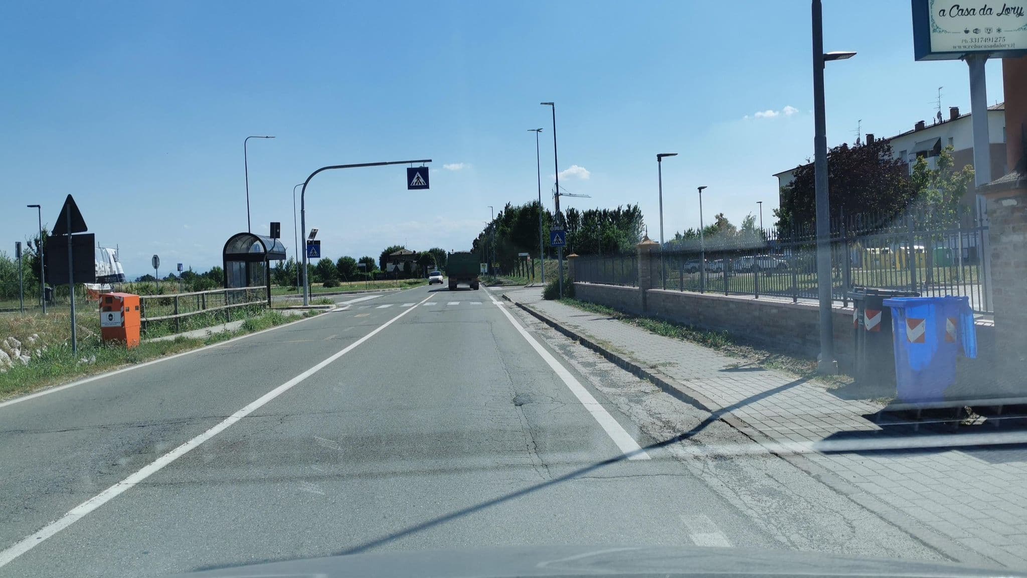 Street view near R&B A Casa Da Lory, Limidi — © canfe (CC BY-SA · Mapillary)