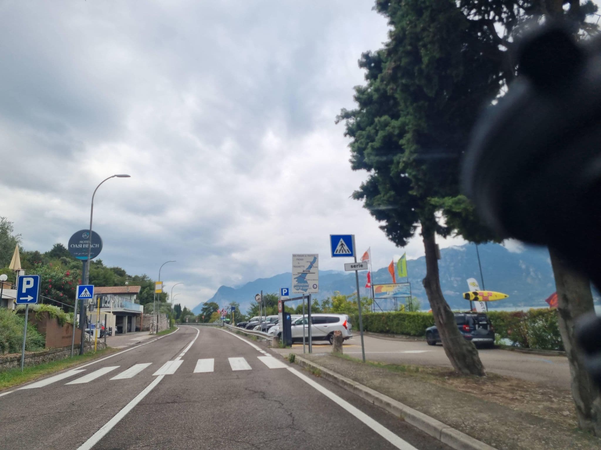 Street view near Hotel Oasi Beach, Limone sul Garda — © dsmm (CC BY-SA · Mapillary)