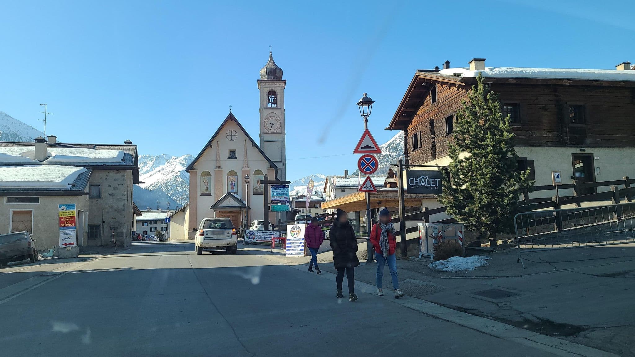 Street view near Albergo San Rocco, Livigno