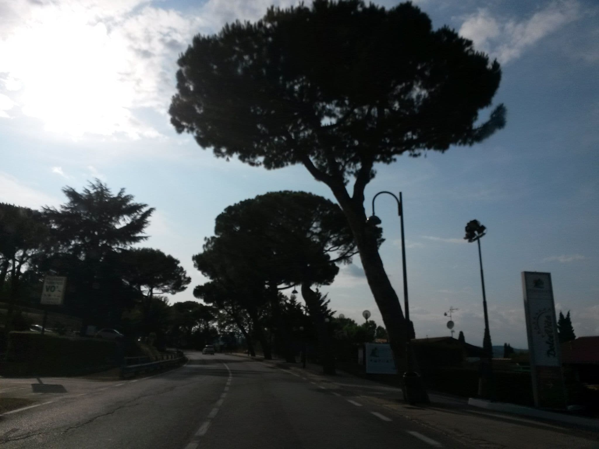 Street view near Club del Sole Desenzano Boutique Resort, Desenzano del Garda — © uwekoch (CC BY-SA · Mapillary)