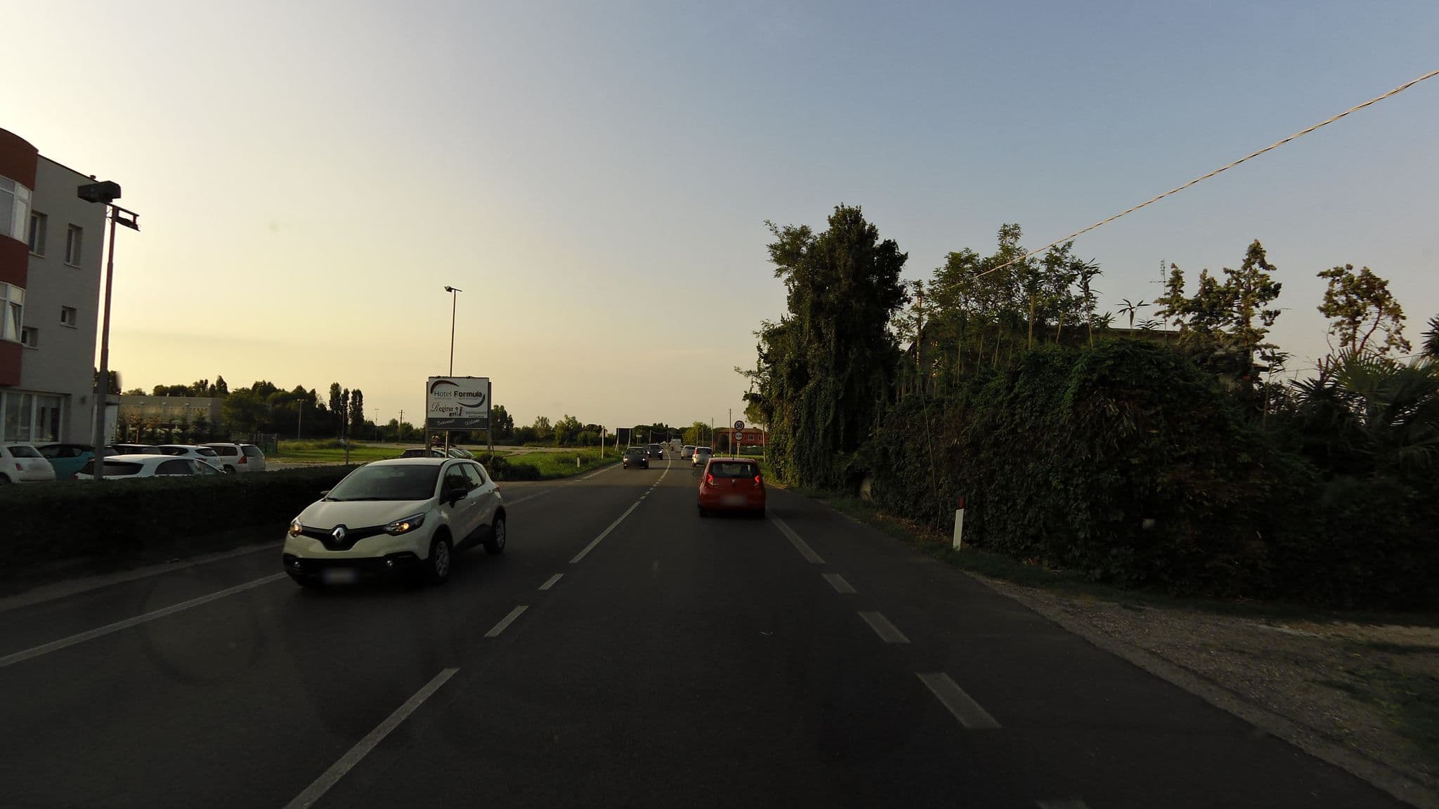 Street view near Hotel Formula International & Puravita SPA, Rosolina — © czmrtn (CC BY-SA · Mapillary)