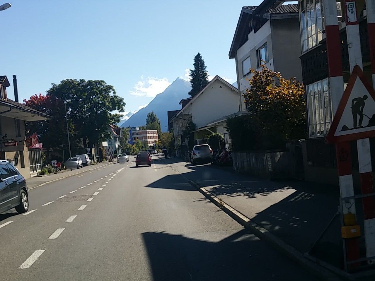 Street view near Rössli, Thun — © joostjakob (CC BY-SA · Mapillary)