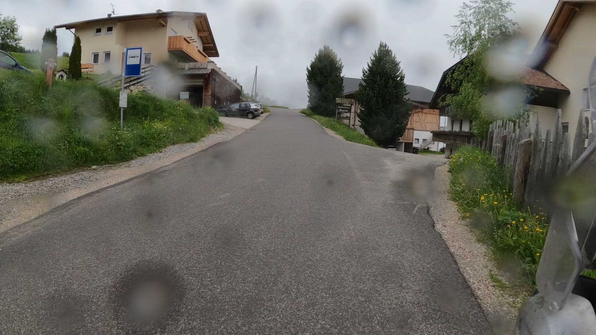 Street view near Albergo Tulperhof, Luson - Luesen — © crami (CC BY-SA · Mapillary)