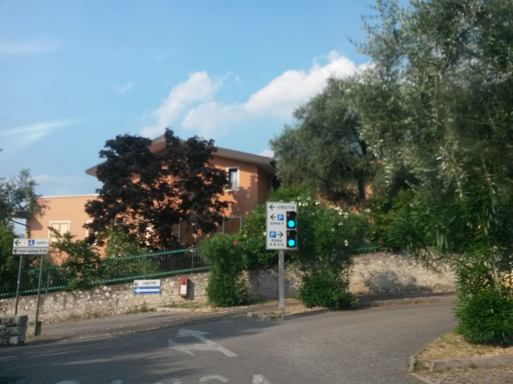 Street view near Hotel Alpi, Malcesine — © uwekoch (CC BY-SA · Mapillary)
