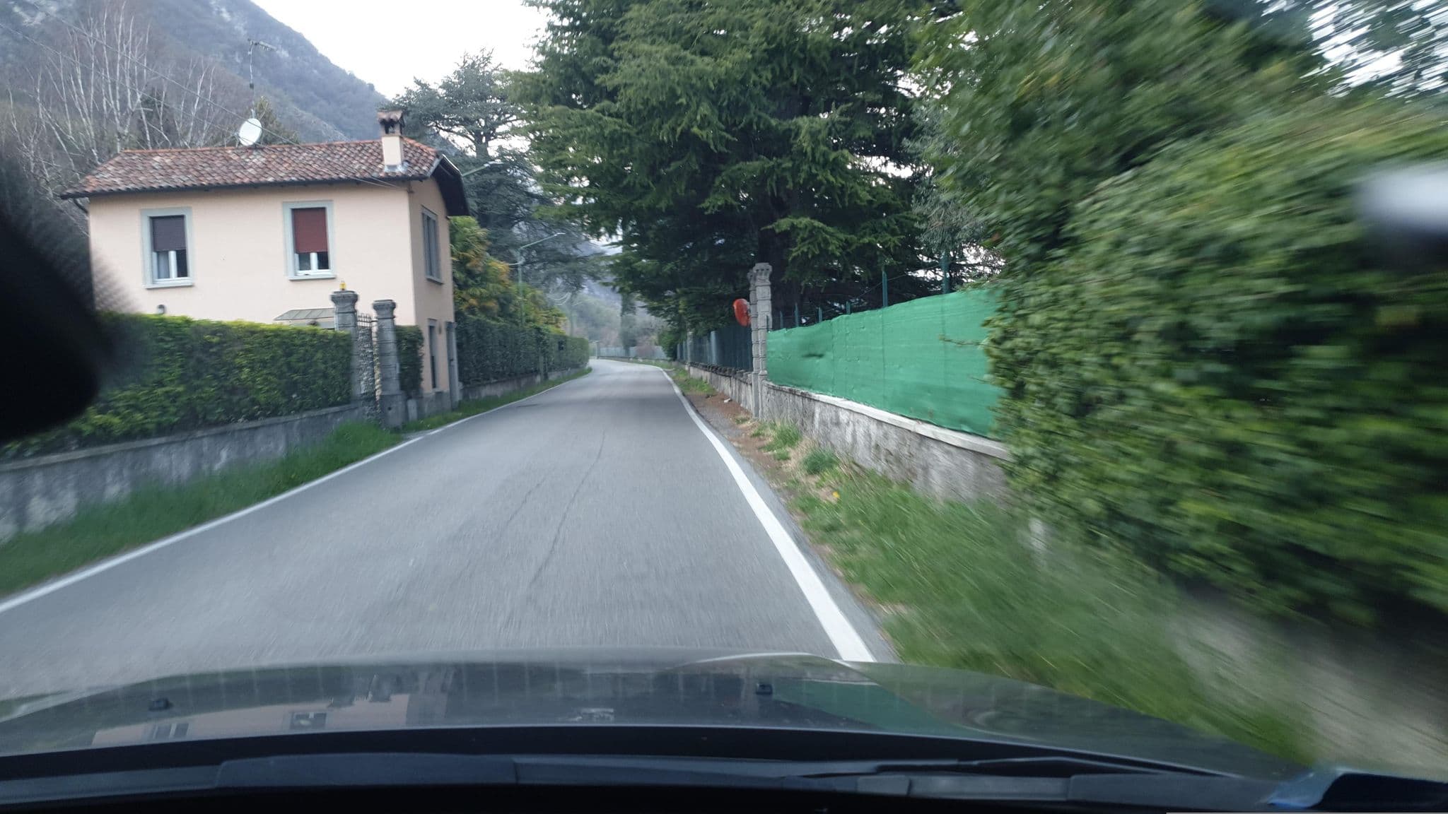 Street view near B&B Spiaggia Bianca, Mandello del Lario — © yannakis (CC BY-SA · Mapillary)