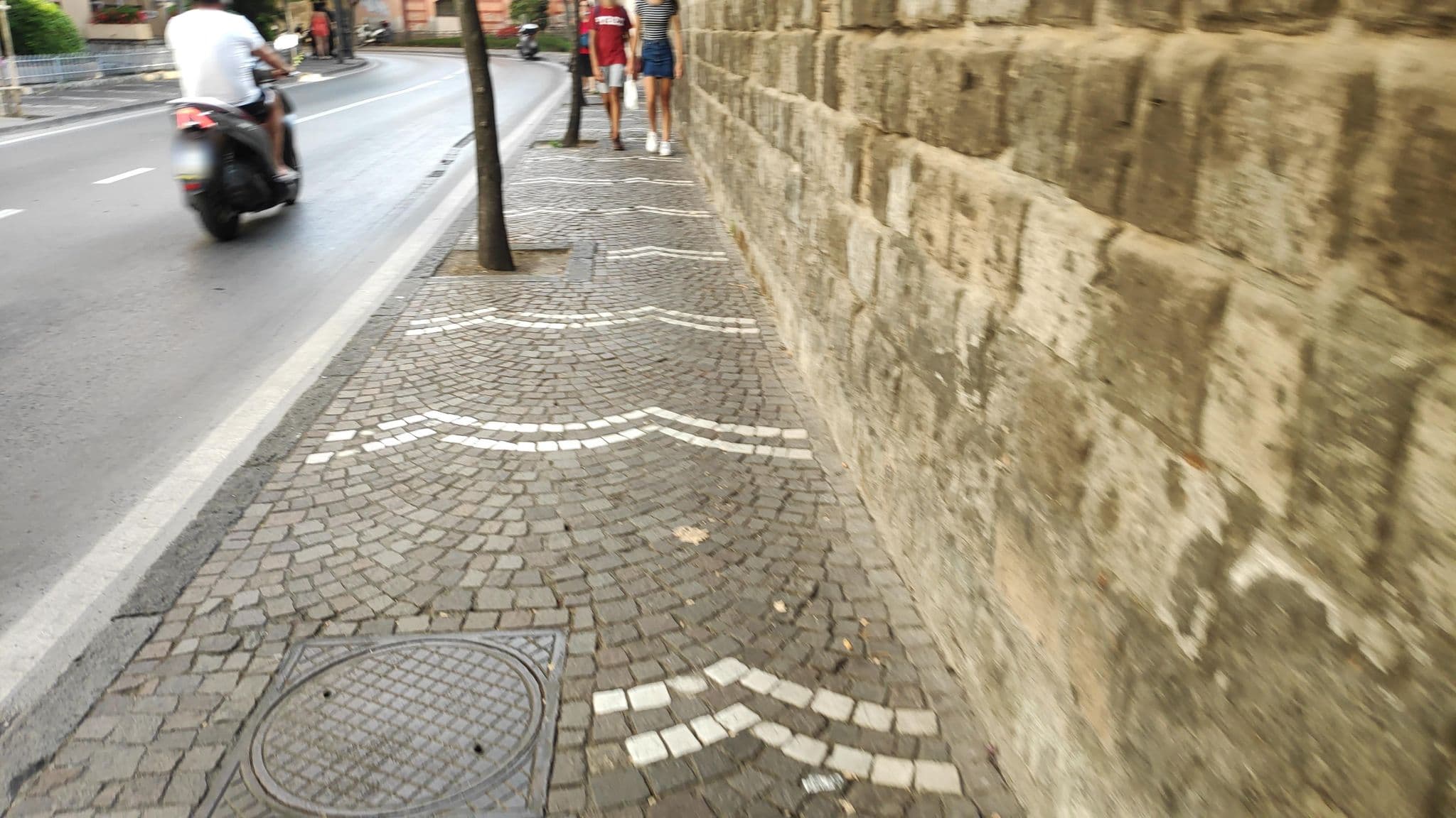 Street view near Ara Maris Hotel Sorrento, Sorrento — © marcuscalabresus (CC BY-SA · Mapillary)