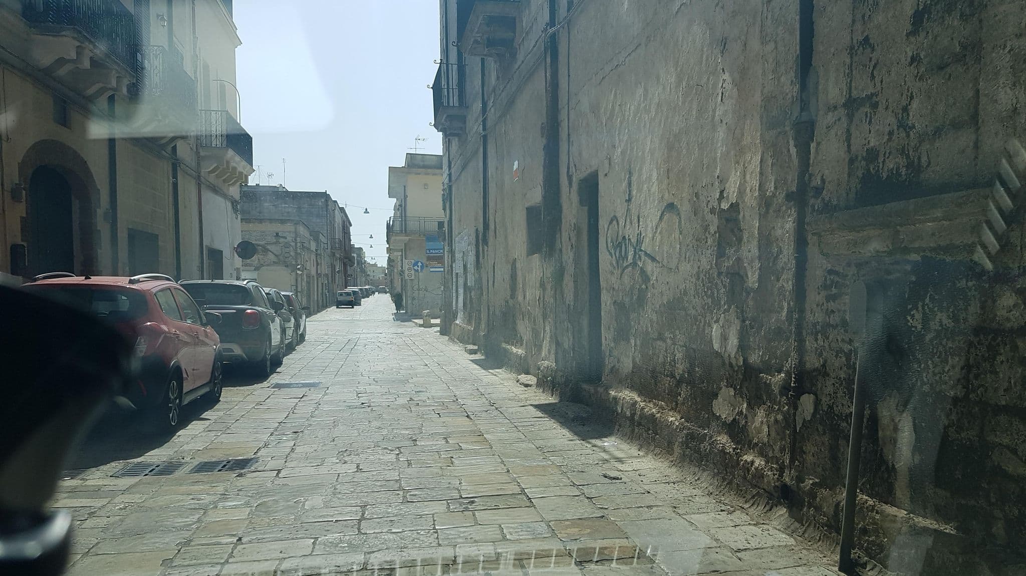 Street view near B&B Co.Mo’ - Camera a Sud, Mesagne — © ale_zena_it (CC BY-SA · Mapillary)