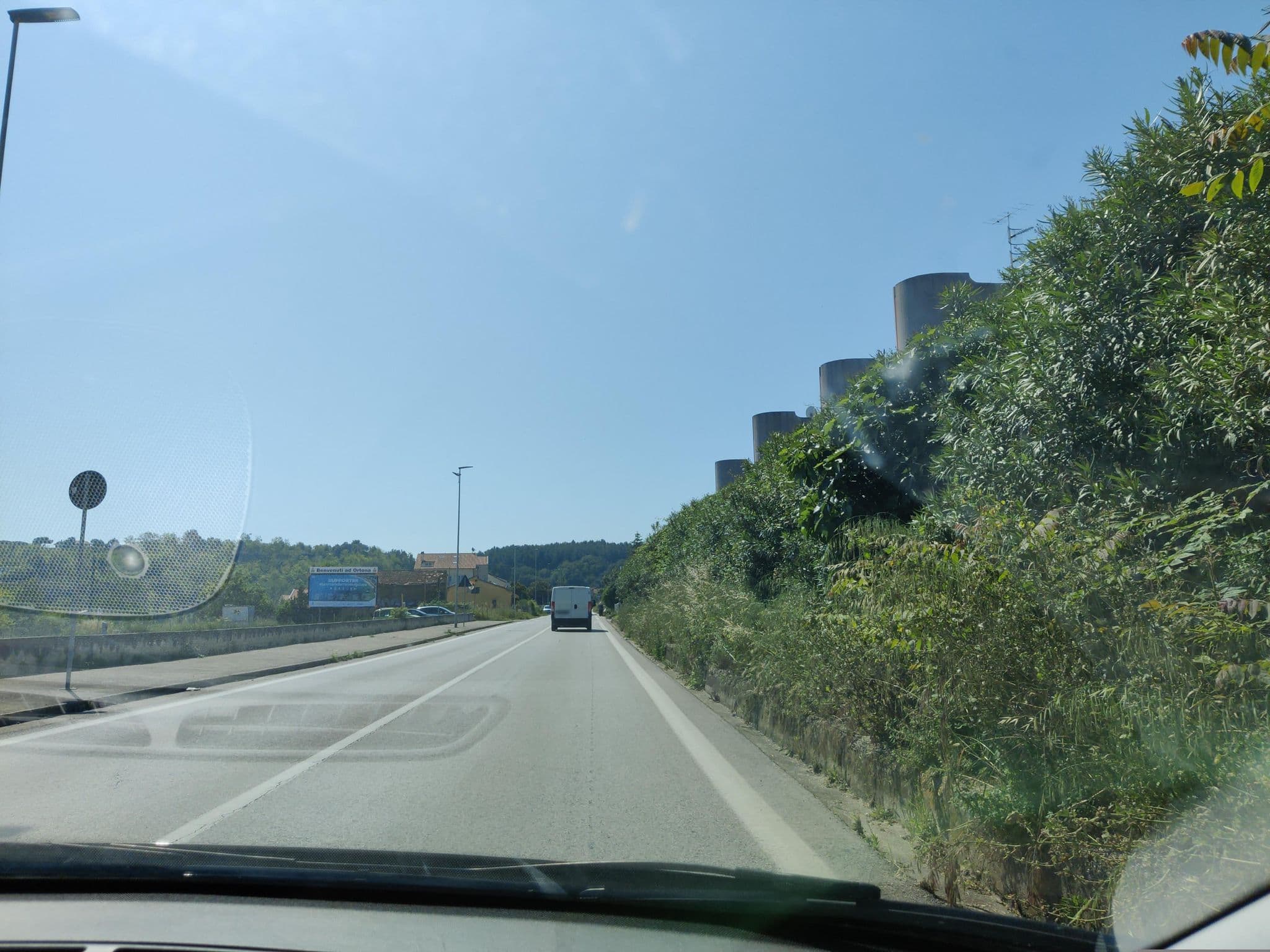 Street view near Le paperelle, Ortona — © evvemoscia (CC BY-SA · Mapillary)