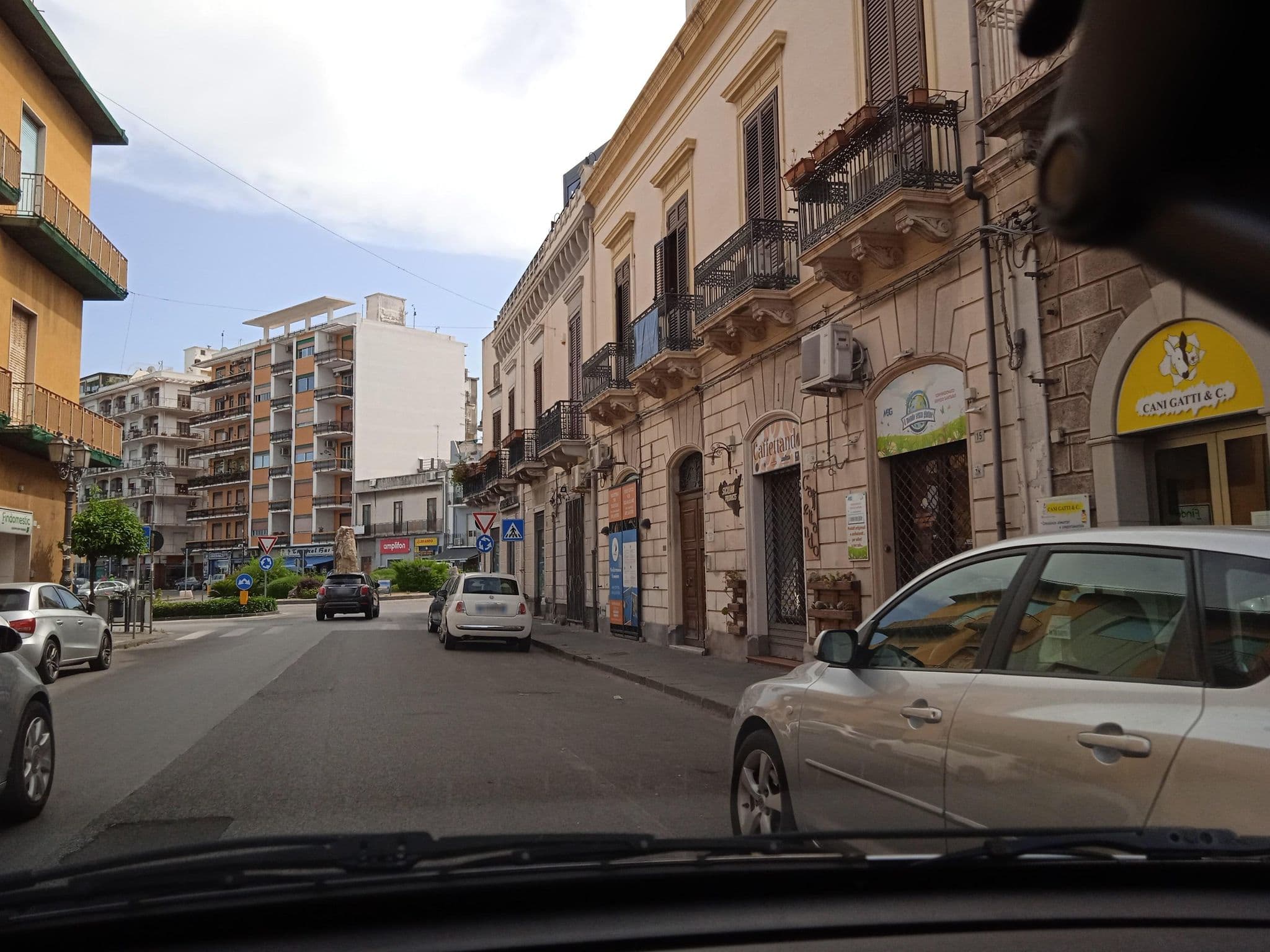 Street view near Locanda del Bagatto, Milazzo — © p8fy9y9fs (CC BY-SA · Mapillary)