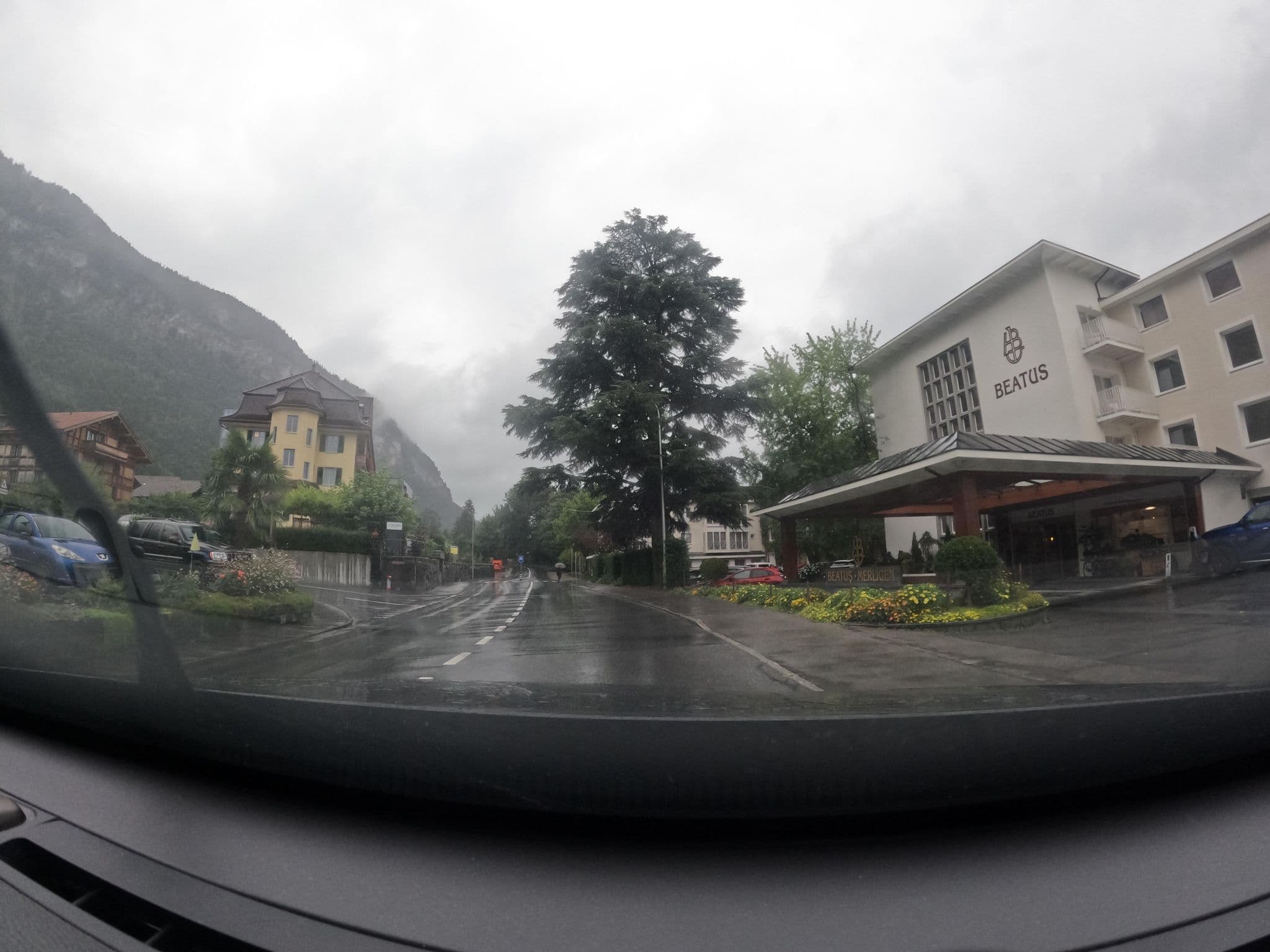 Street view near BEATUS Wellness- & Spa Hotel, Sigriswil — © vinisa (CC BY-SA · Mapillary)