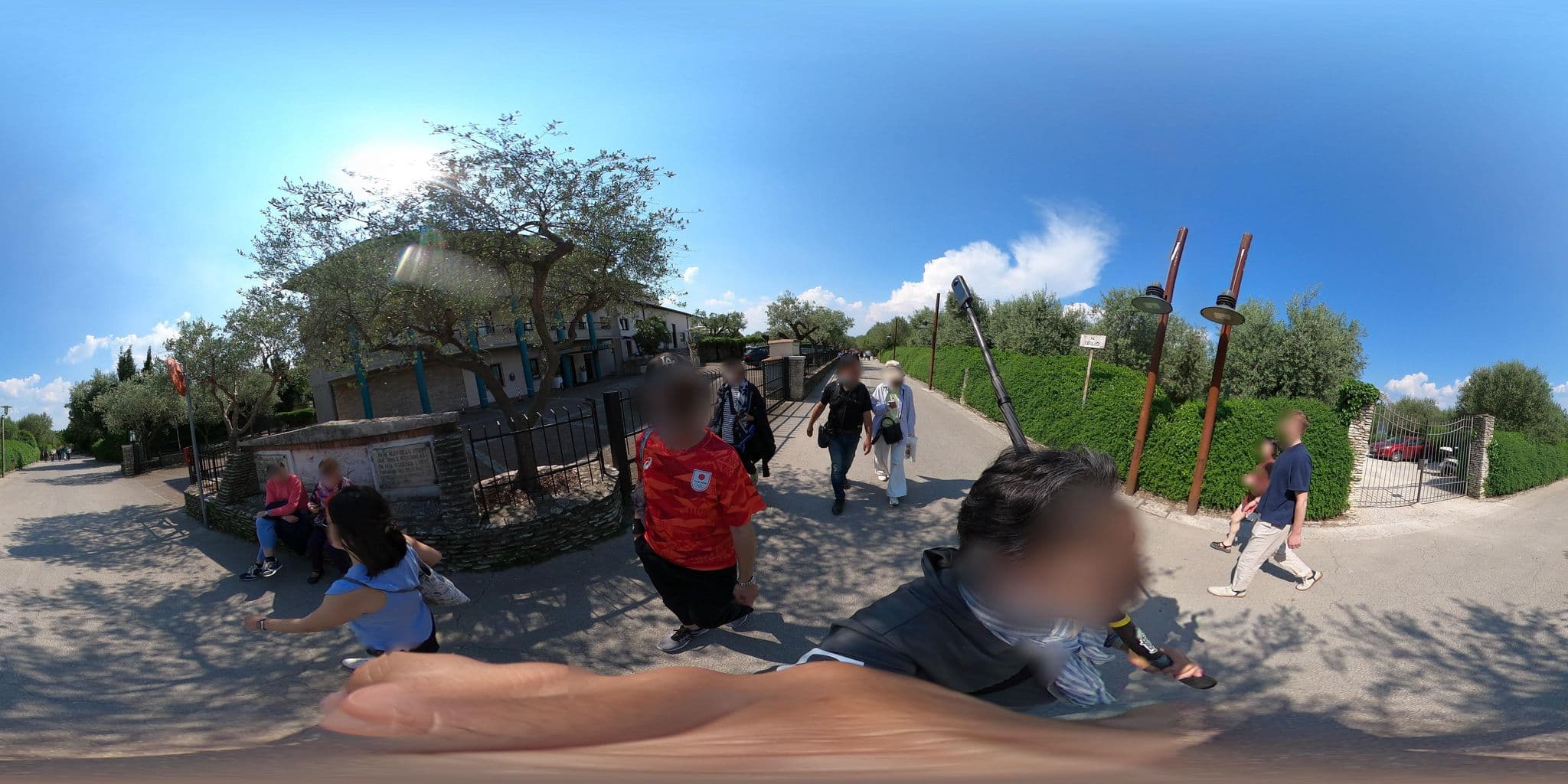 Street view near Hotel Ideal Sirmione, Sirmione — © mapconcierge (CC BY-SA · Mapillary)