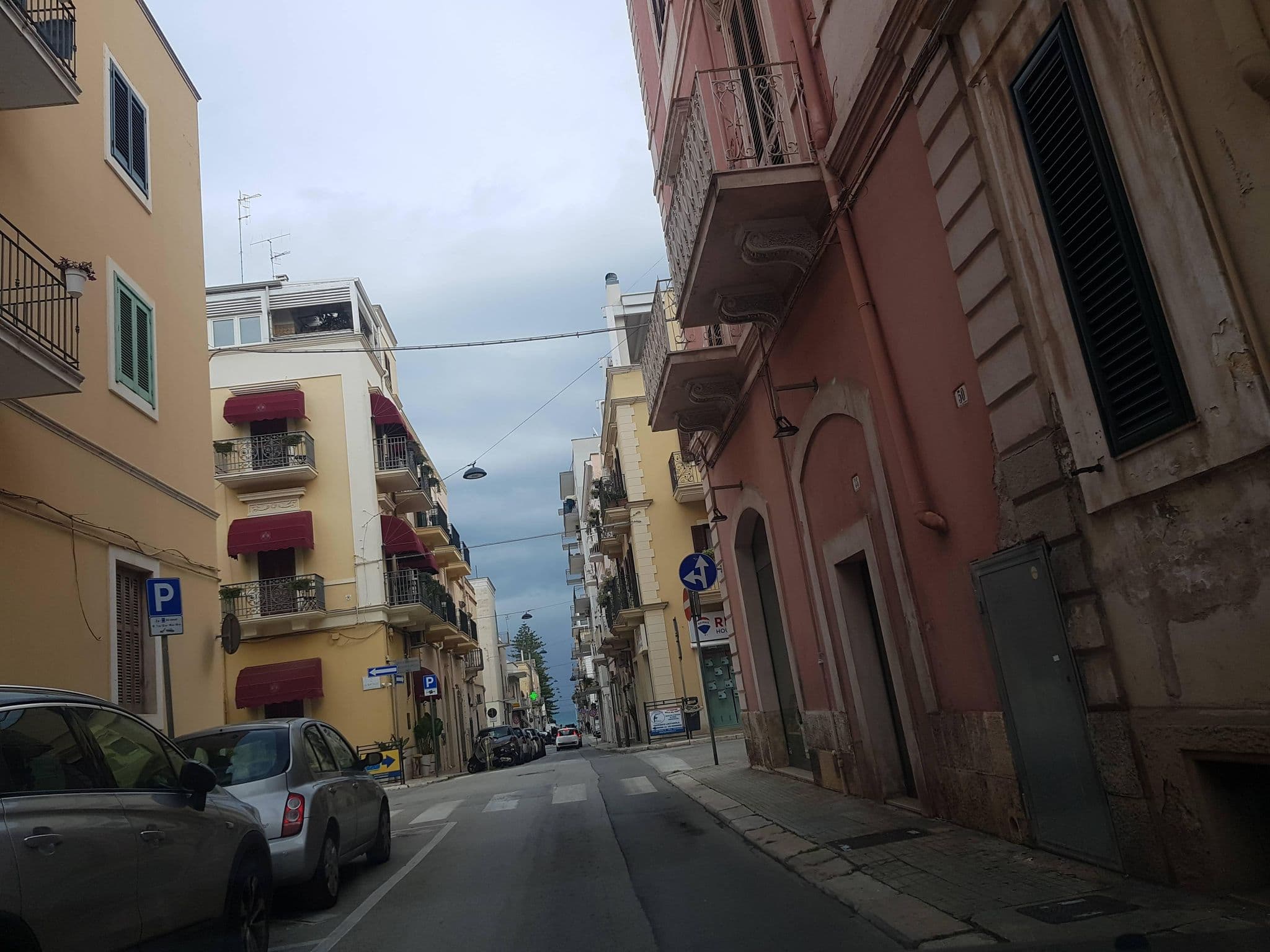 Street view near Bed & Breakfast Sogno d'Epoca 1822, Monopoli — © clamast (CC BY-SA · Mapillary)