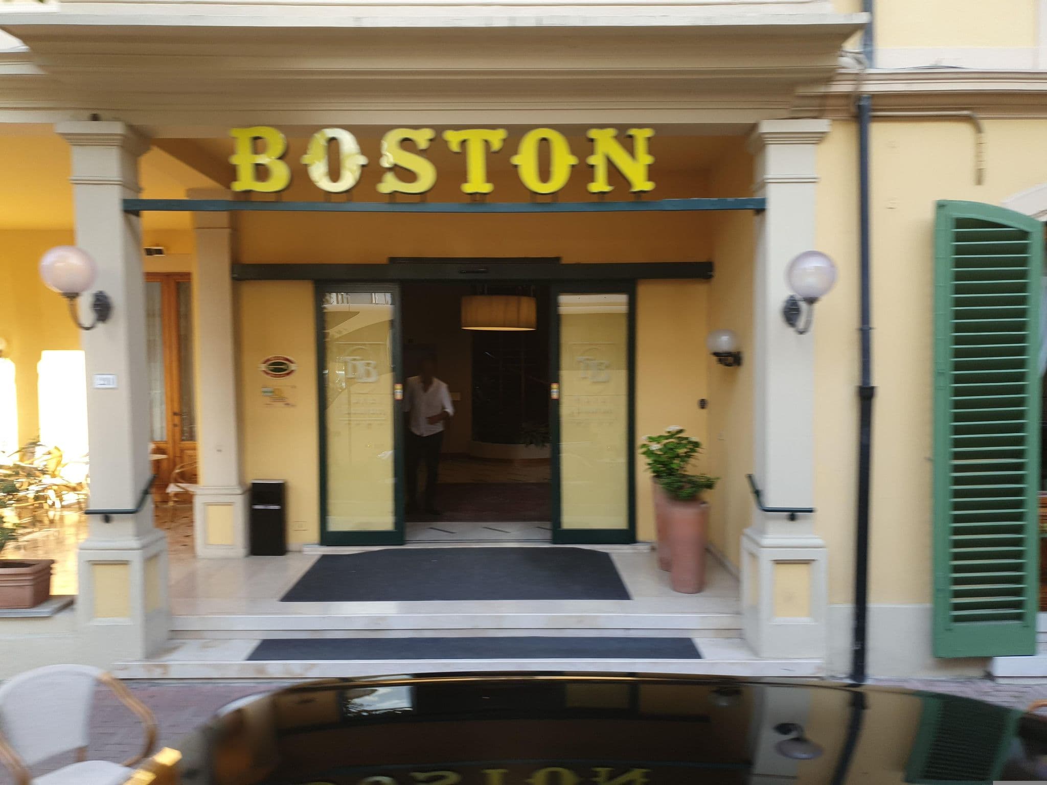 Street view near Hotel Boston e Da Vinci - dependance con piscina, Montecatini-Terme — © pbb (CC BY-SA · Mapillary)