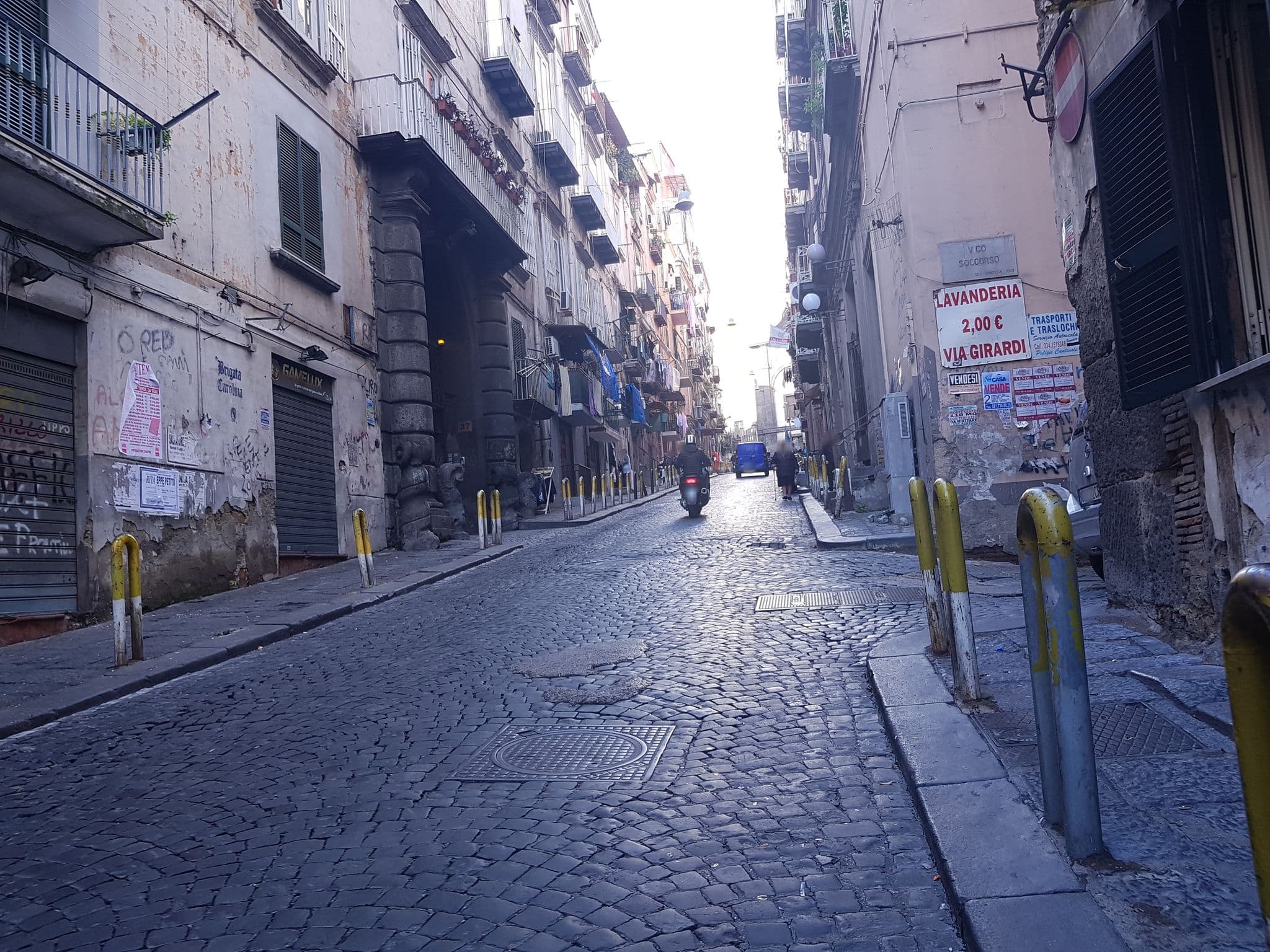 Street view near Spaccanapoli Comfort Suites, Montecalvario — © 0122000022 (CC BY-SA · Mapillary)