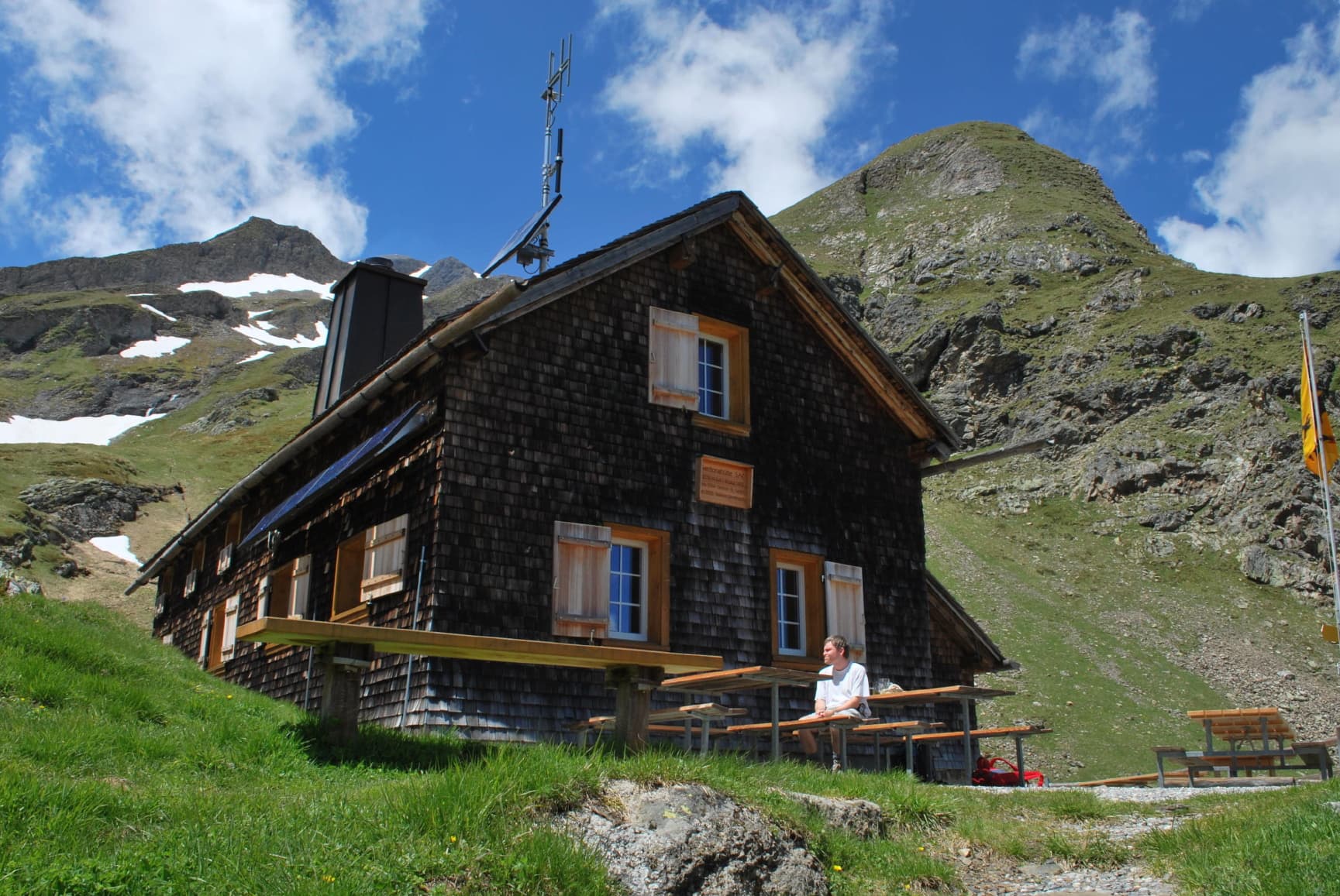 Sardonahütte (via Wikimedia Commons, CC BY-SA 3.0)