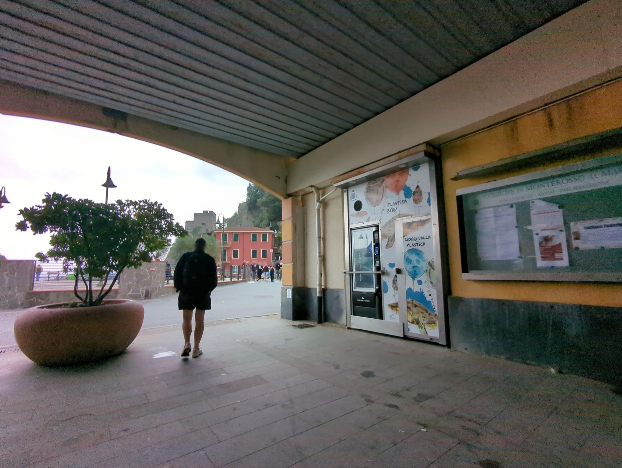 Street view near Hotel Pasquale, Monterosso al Mare — © ente (CC BY-SA · Mapillary)