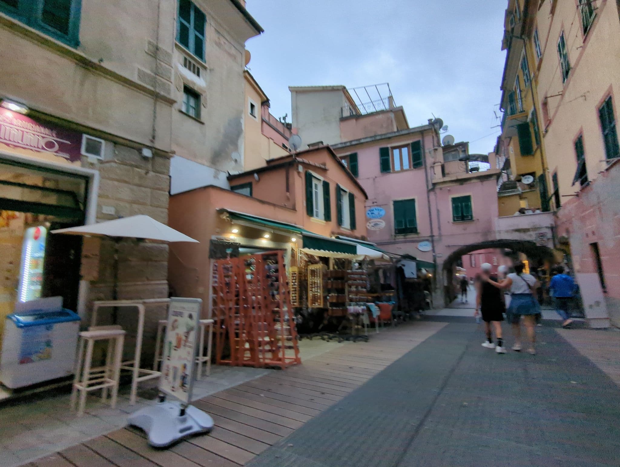 Street view near Affittacamere Da Vice Rooms, Monterosso al Mare — © ente (CC BY-SA · Mapillary)