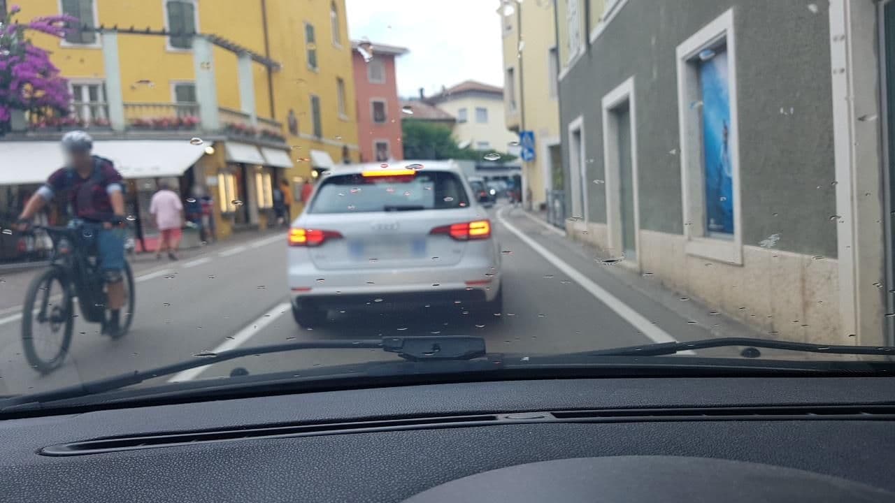 Street view near Ristorante Pizzeria Lake Hotel Benaco Torbole sul Garda, Nago-Torbole — © mik007 (CC BY-SA · Mapillary)